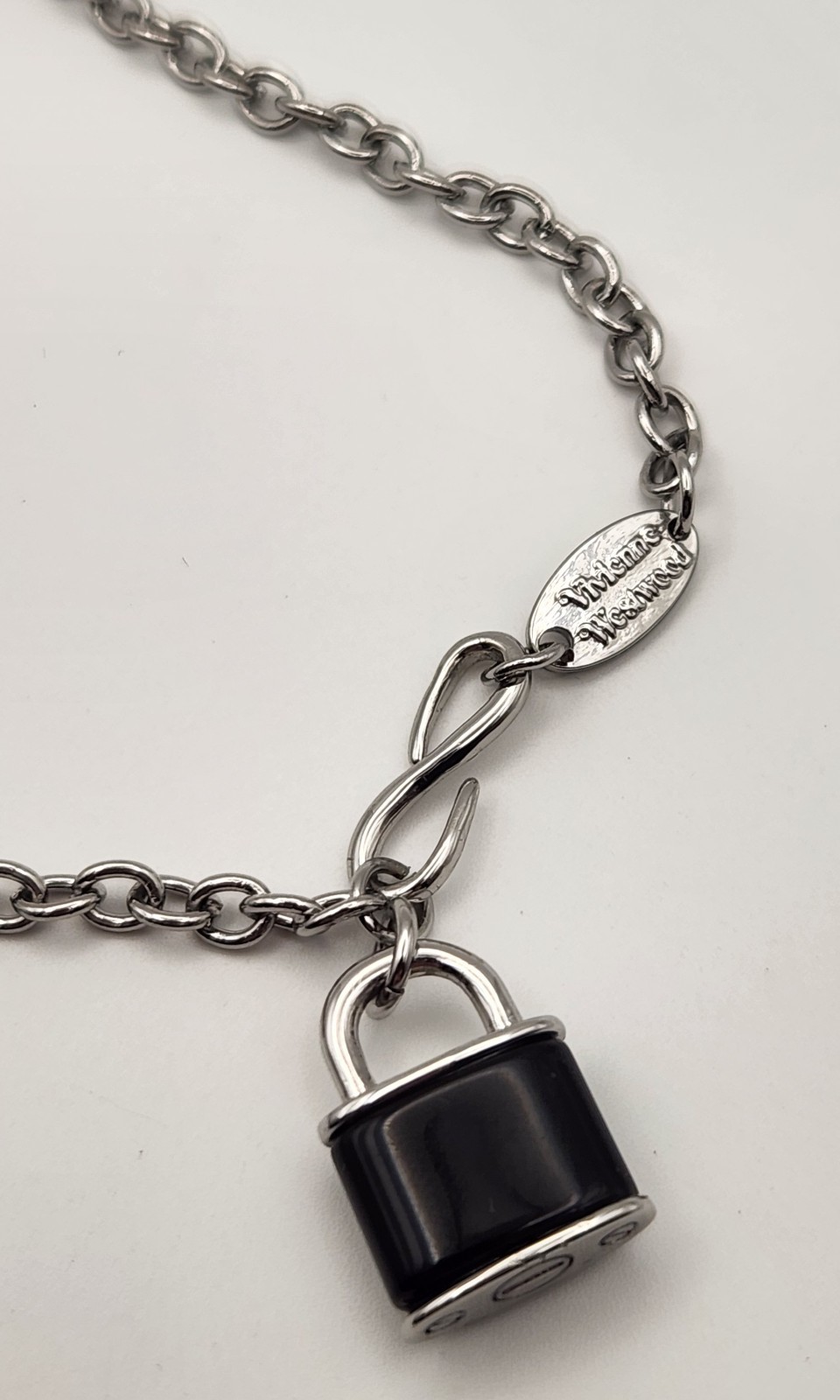 Vivienne Westwood Black Padlock Orb Necklace Silver Tone Chain Goth Punk Y2K