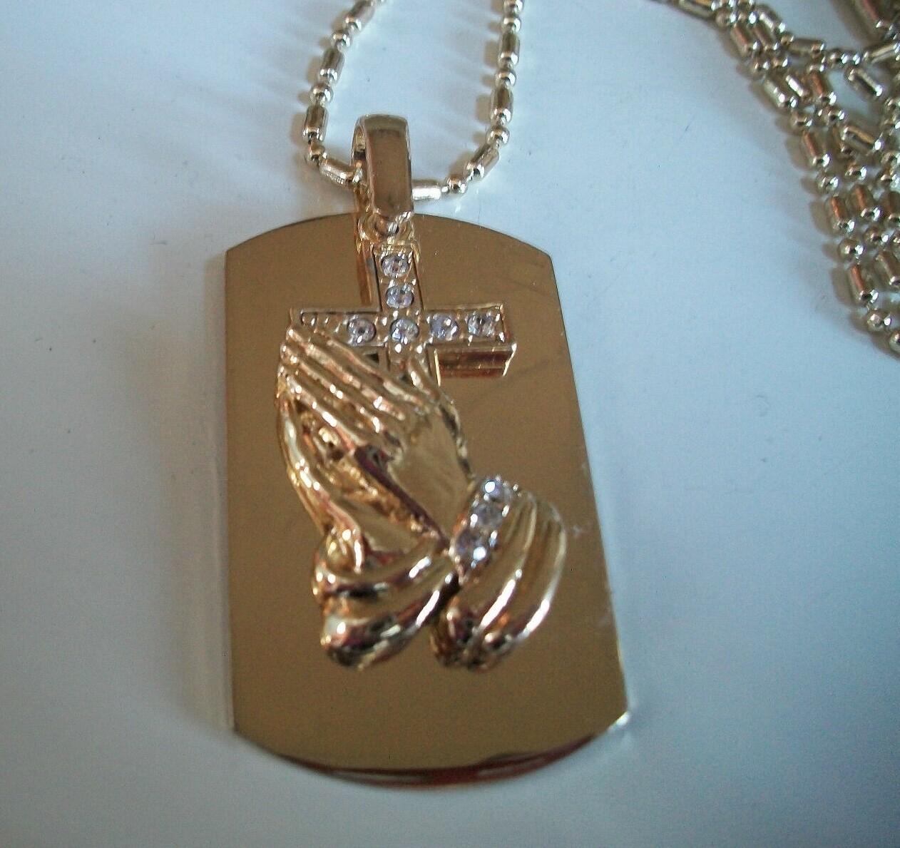 Men’s Bling Gold Finish Praying Hand With Cross Beauty Dog Tag Fashion Pendant