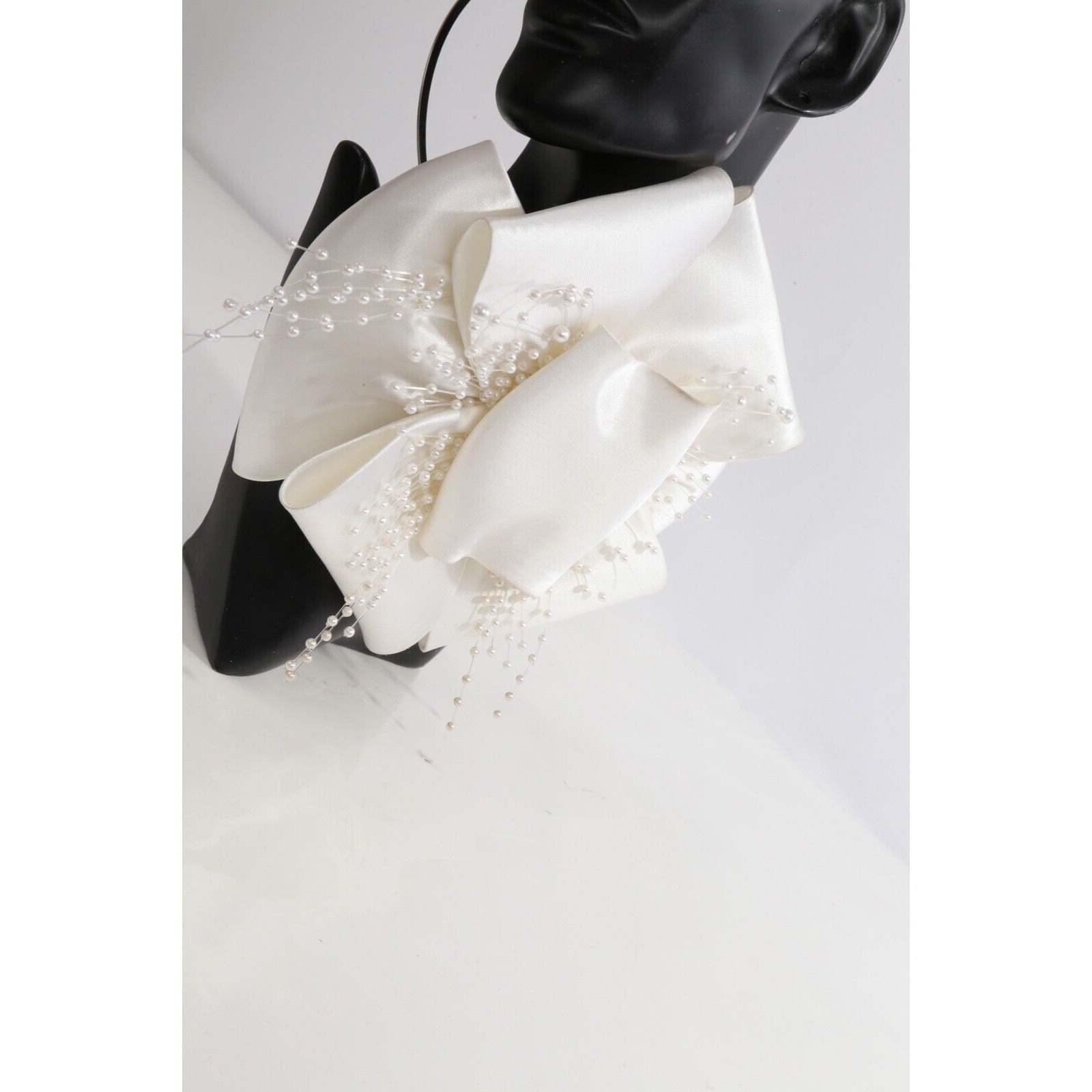 Vintage White Satin Silk Bow Pearl Choker Beaded Ribbon Necklace Bridal Gift