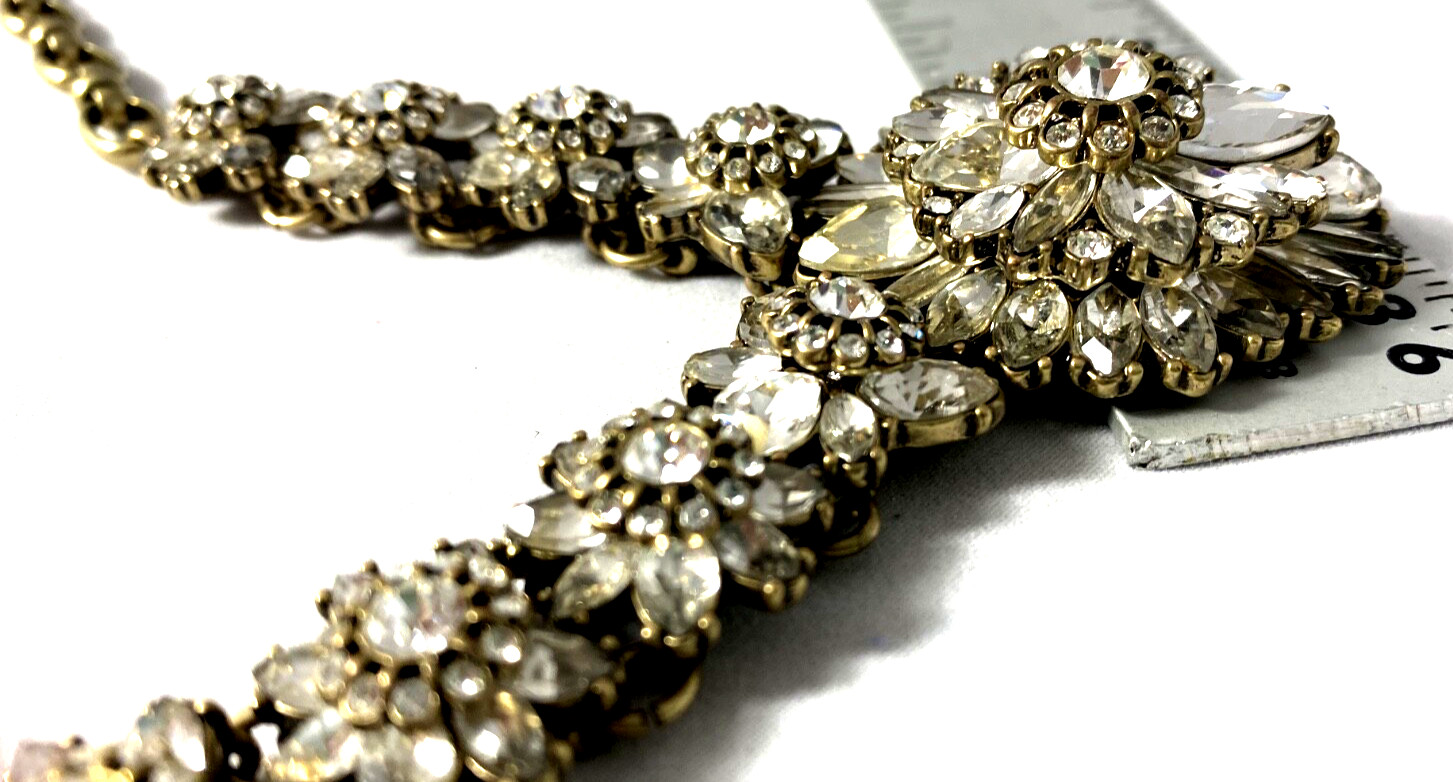 Beautiful elegant Chloe & Isabel Starburst Clear Rhinestone Necklace Wedding