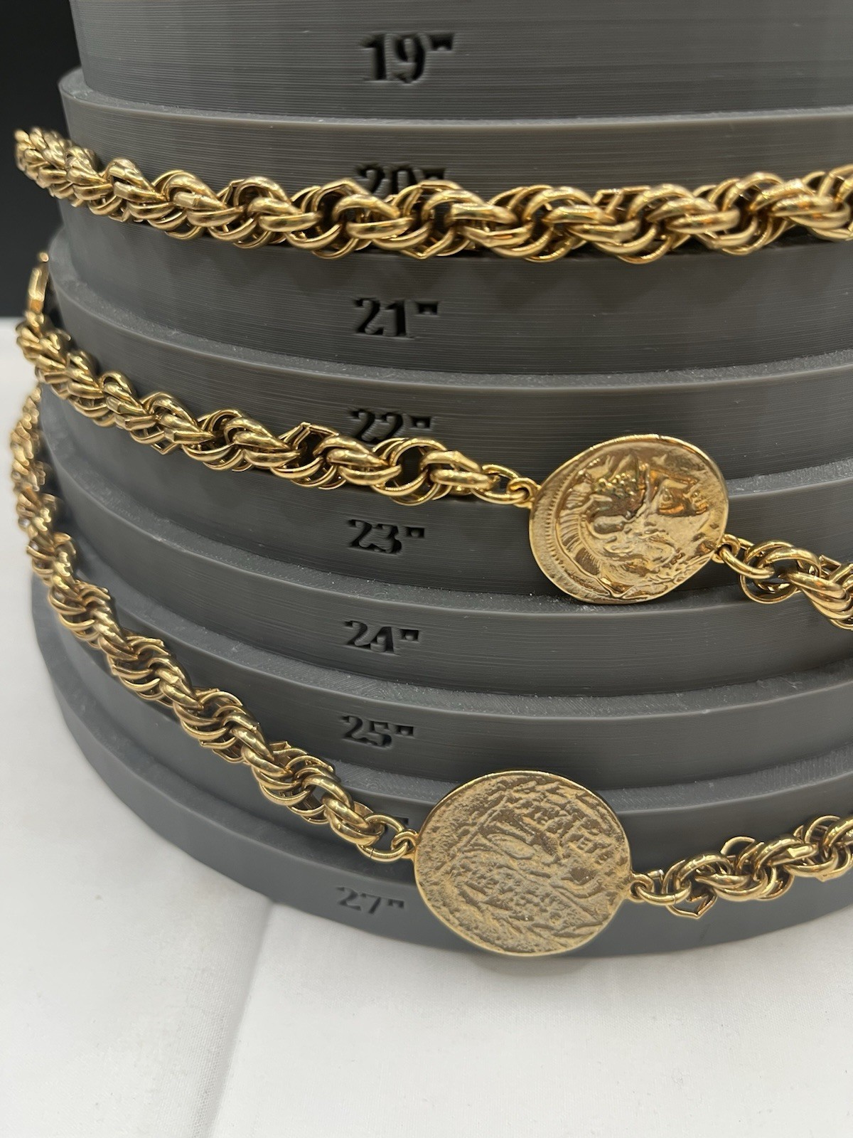 VTG. Coin Triple Strand Gold Tone Replica Roman Greek Soldier Link 20”+ Necklace