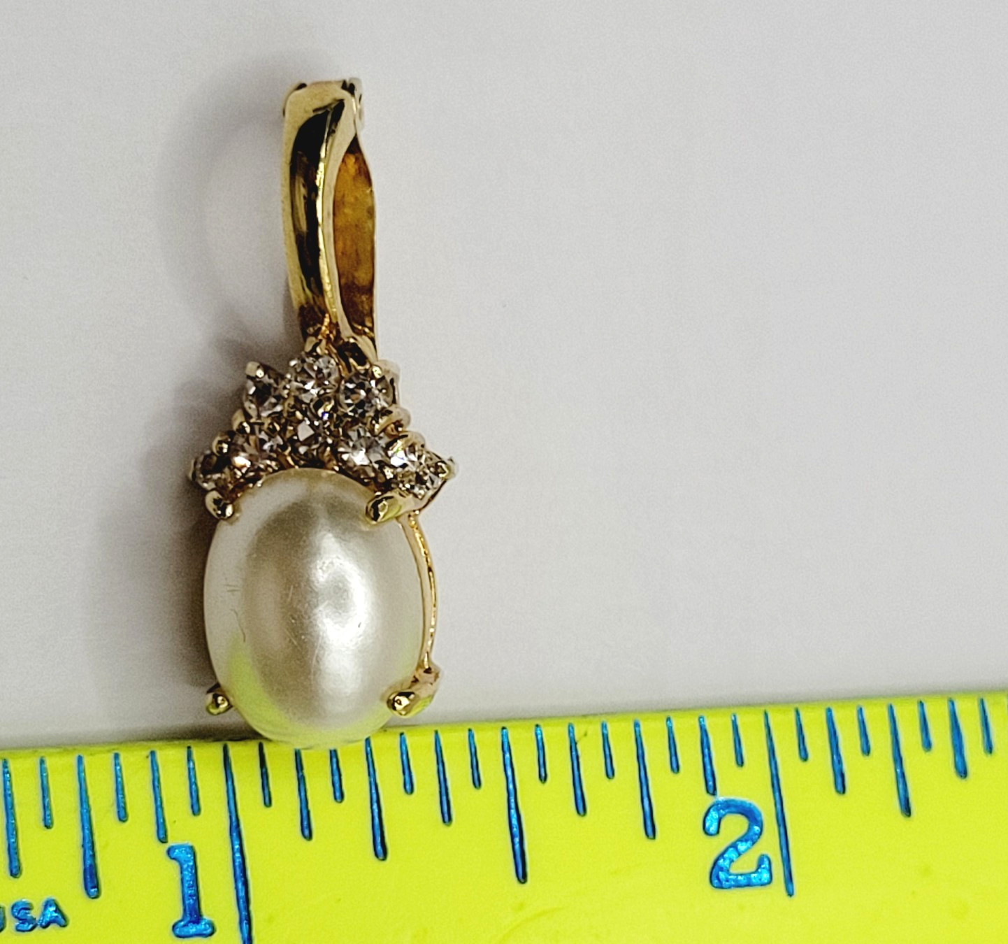 Faux Pearl Prong Set Crystal Rhinestone Crown Gold Tone Open Latch Bail Pendant