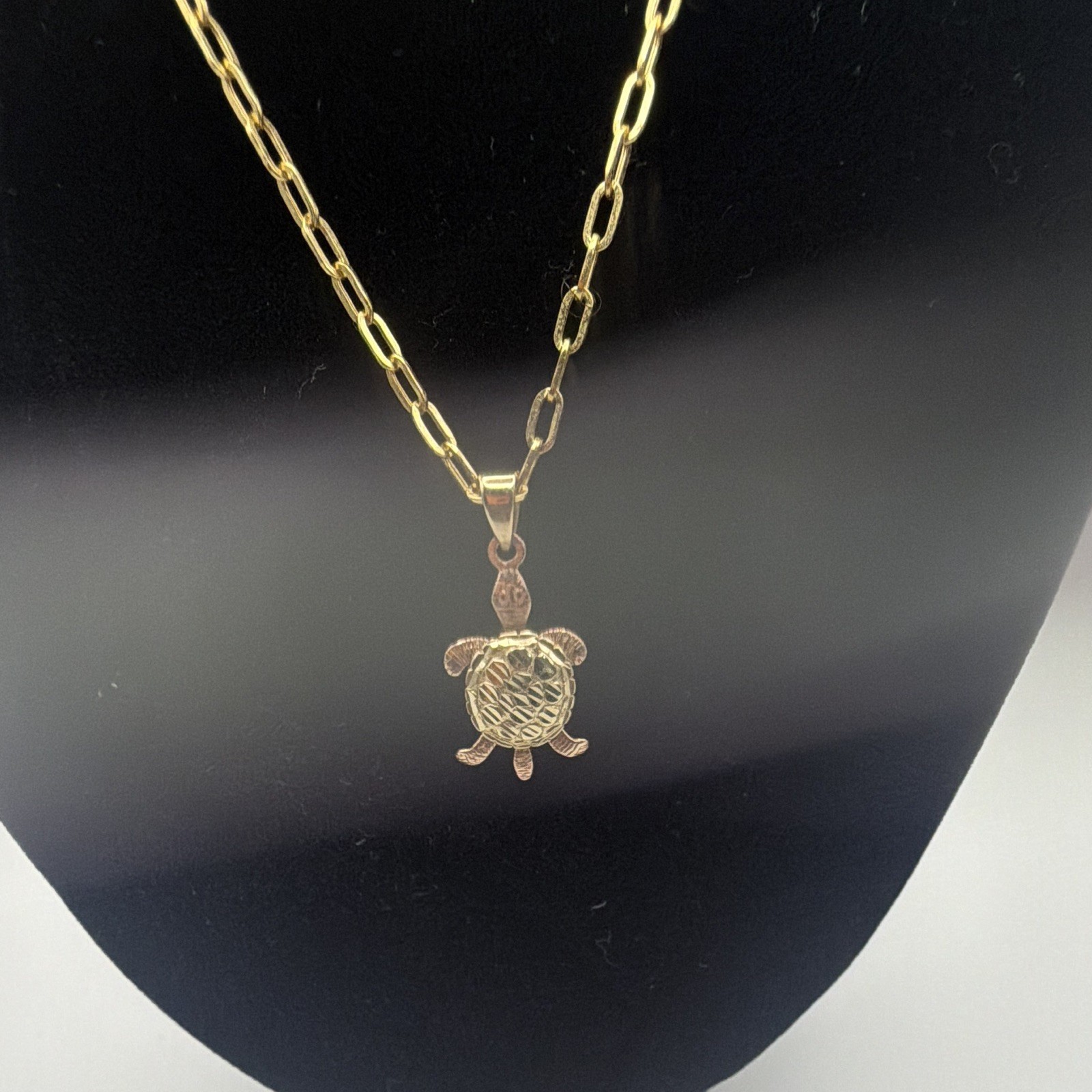 14K Two-Tone Turtle Pendant & 10K Real Solid Gold 18″ 2.2mm Paperclip Chain