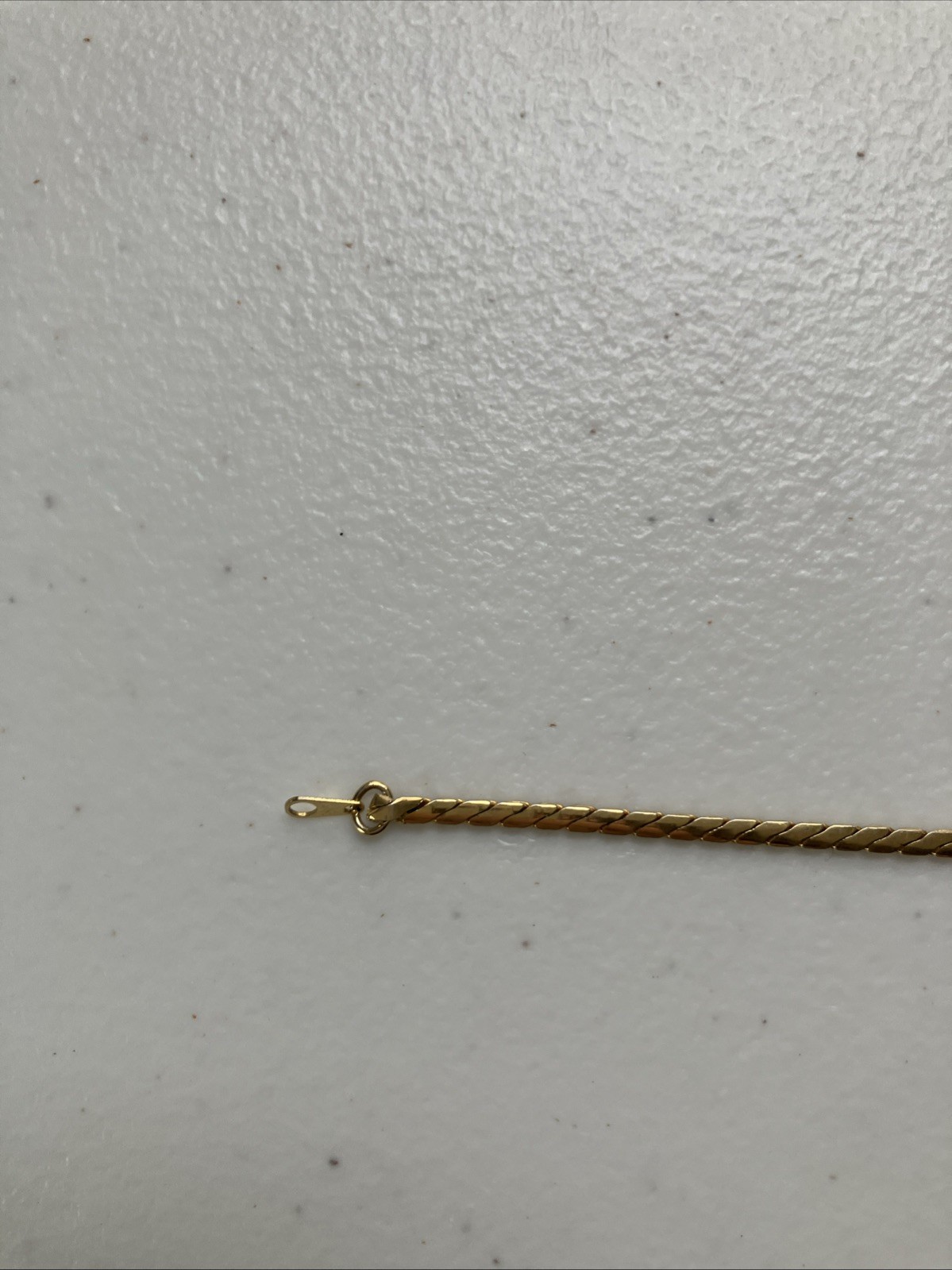 Unisex Gold Tone 24 Inch Chain Necklace With Spring Ring Clasp
