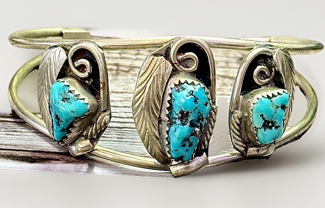 Vintage Native Triple Turquoise sterling Silver Cuff – Pre 1960s