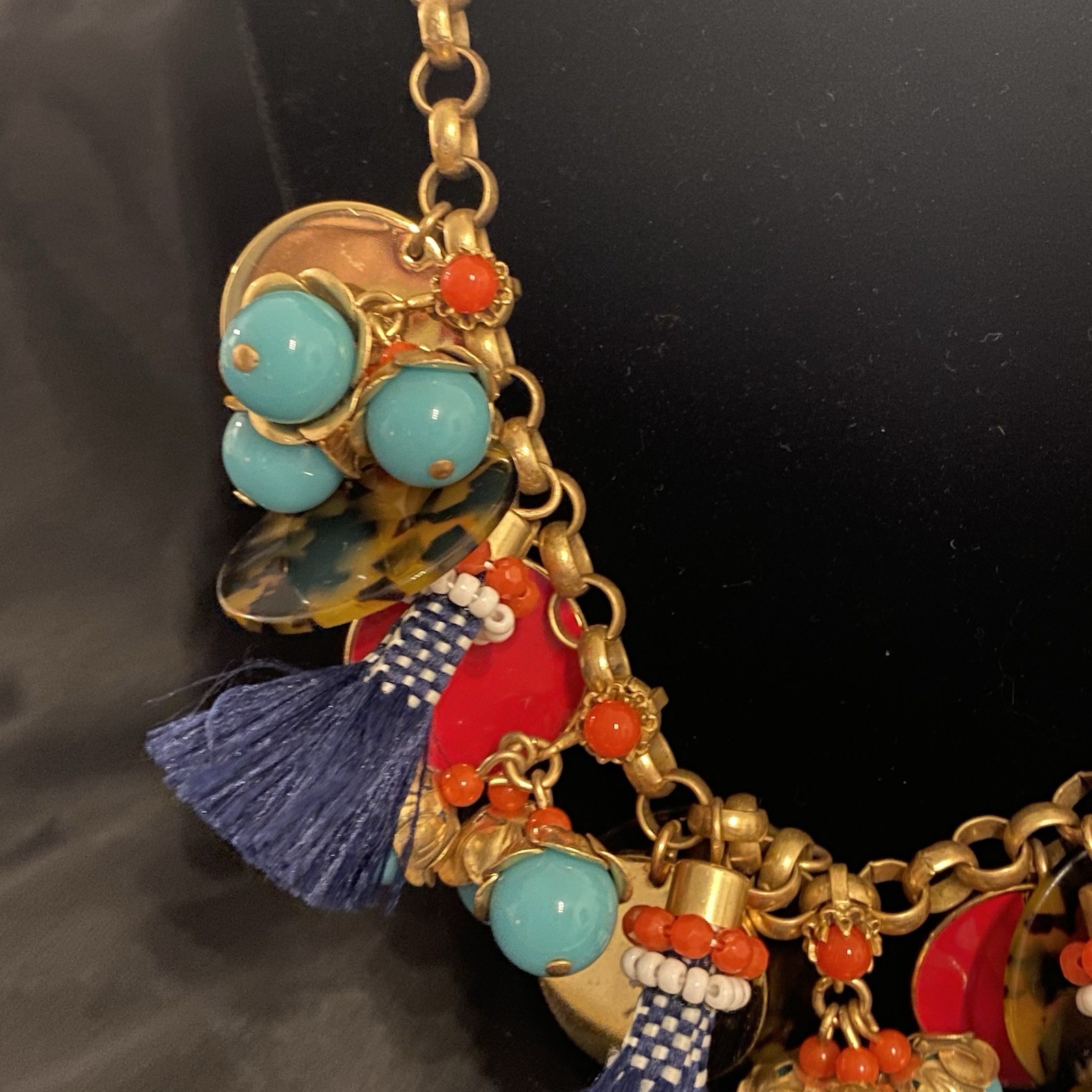 J.CREW Gold Tone Charm Tassel Pendant Necklace Blue Red Round Link Toggle Signed