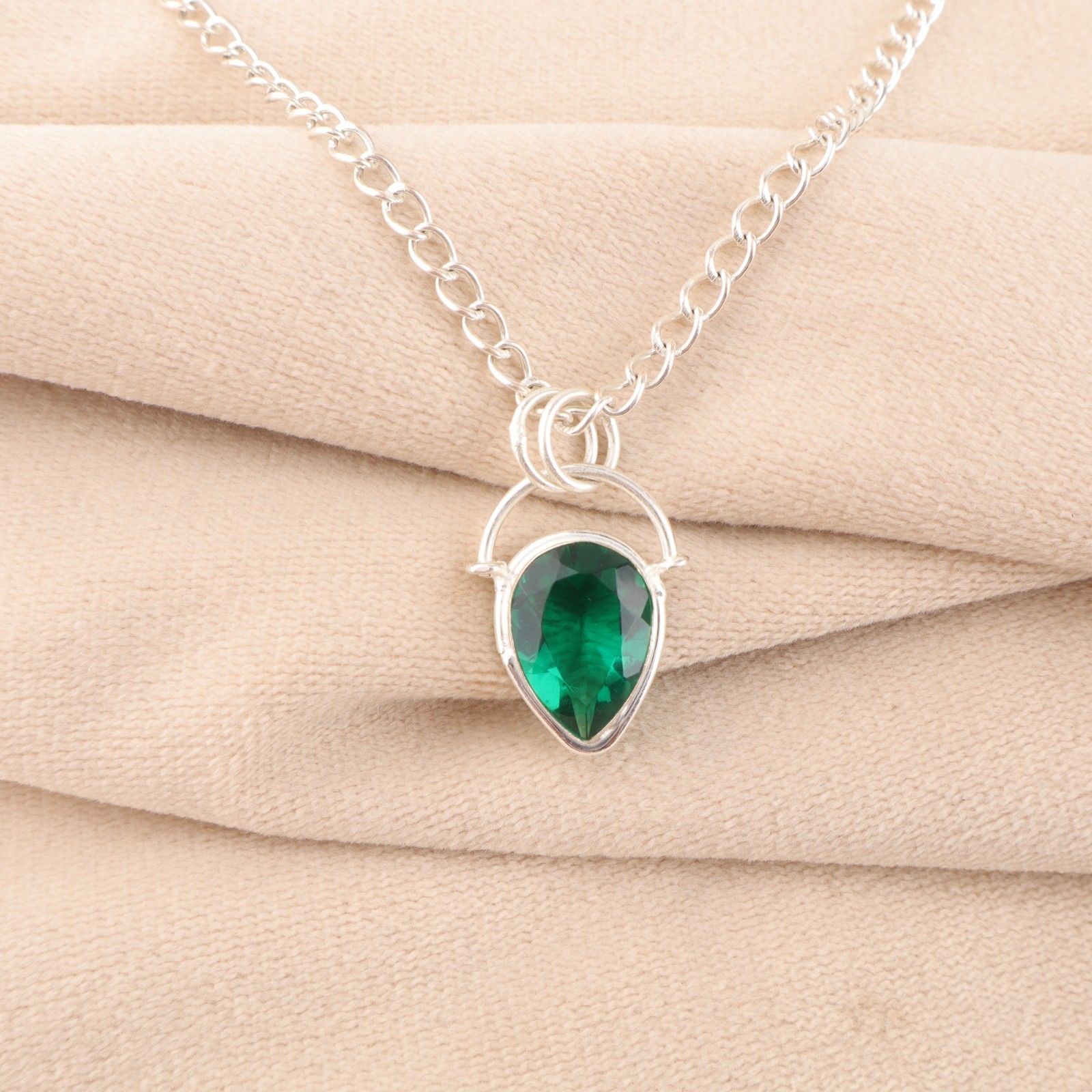 925 Silver Emerald Gemstone Jewelry Handmade Unique Pendant 1.01″ For Mother