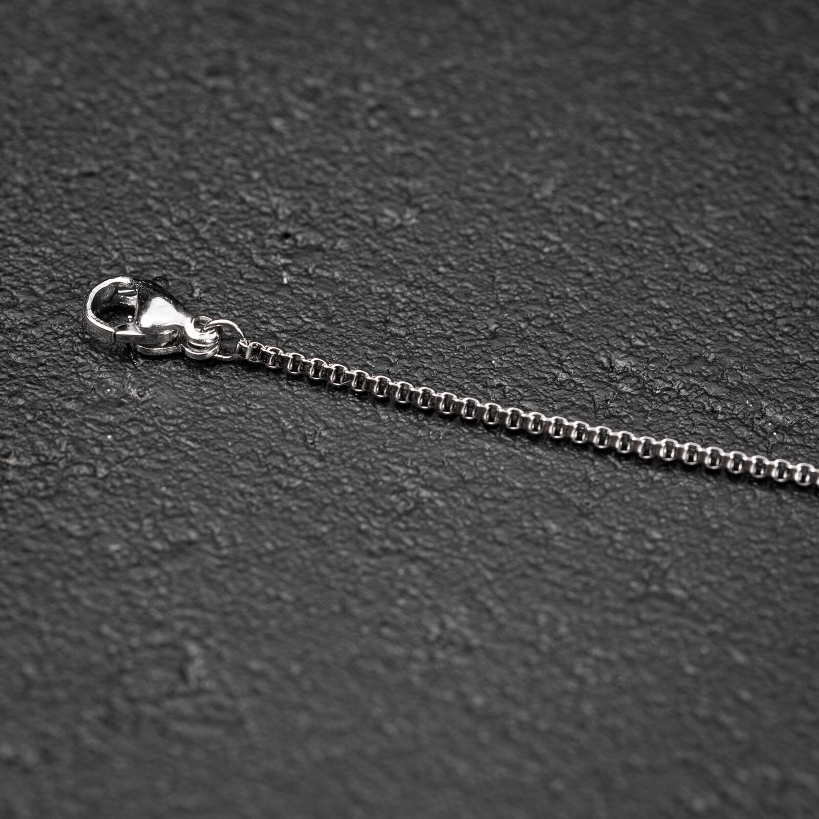White Gold PlatedStainless Steel 1.5mm 16,18,20 Inch Women’s Box Chain Necklace