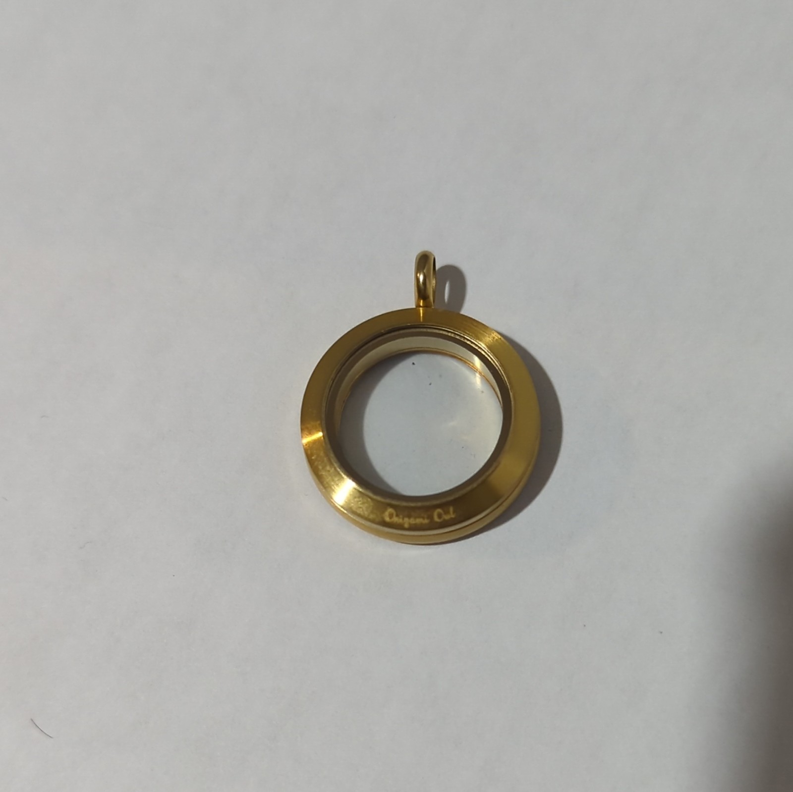Authentic Origami Owl Small Gold Twist Locket Bundle with Chain and Charms