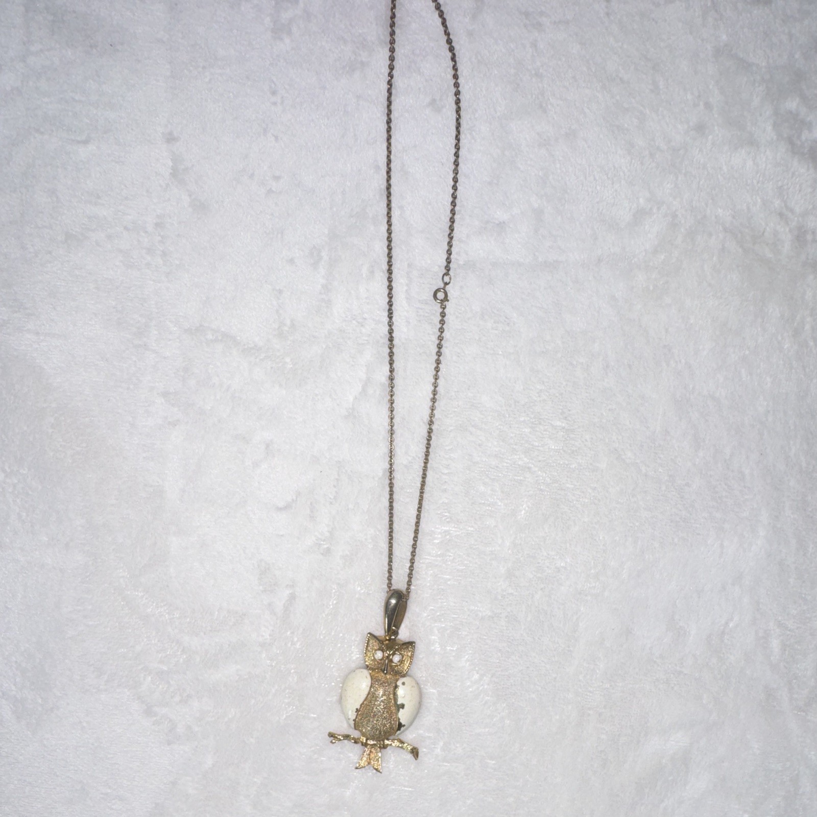 Gold Tone Owl Charm Pendant Necklace White Enamel Ball/Bead Chain Spring Ring