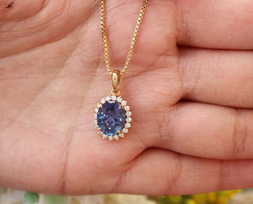 15 ct A+ Natural Bio-Color Alexandrite : Oval Cut Gold Plated Jewelry With Chain