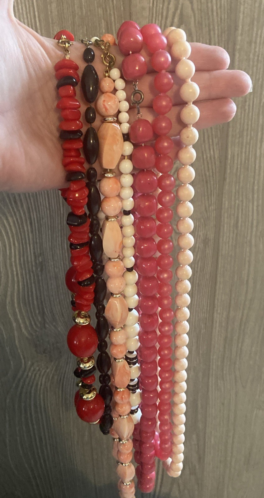 Lot/7 VTG Fashion Jewelry Beaded Necklaces-colors/length varies