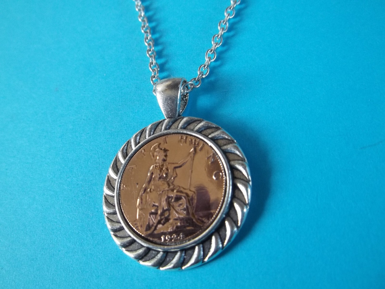 BRITANNIA FARTHING LIMITED EDITION SILVER CASED PENDANT NECKLACE – 1911 to 1936