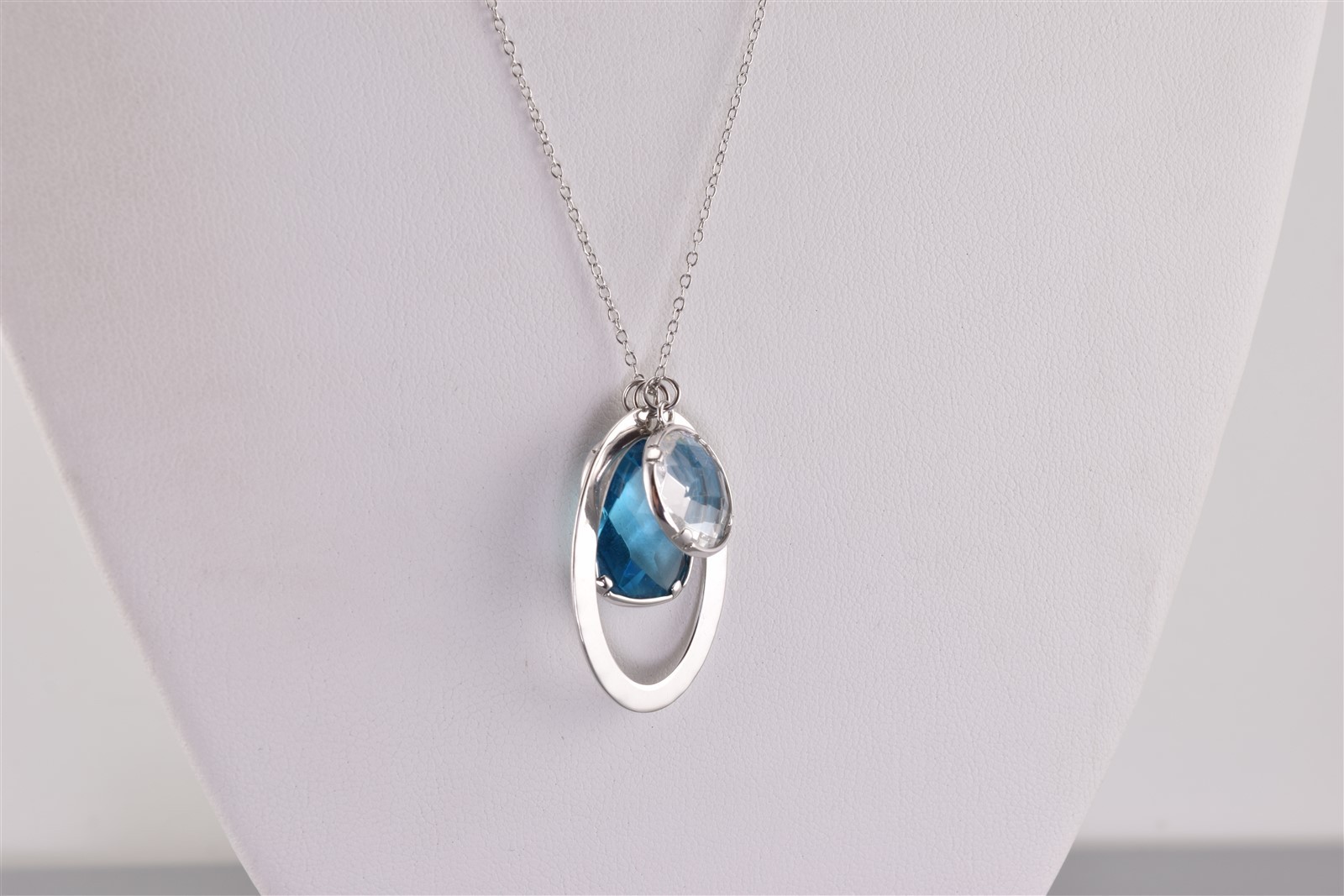 Victoria Townsend Sterling Silver 32mm Faceted Blue White 925 Pendant 18″ Chain