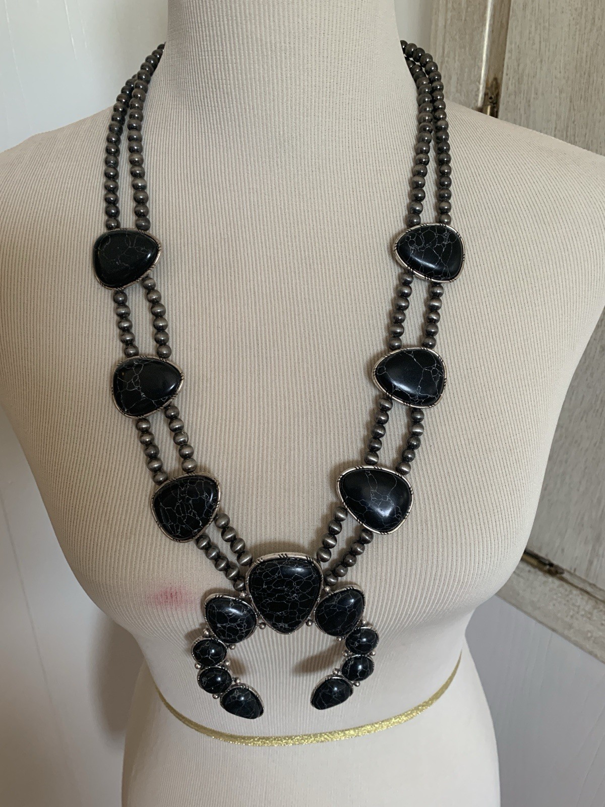 Brand New Womens western Squash Blossom Necklace Black & Silver Marble Design