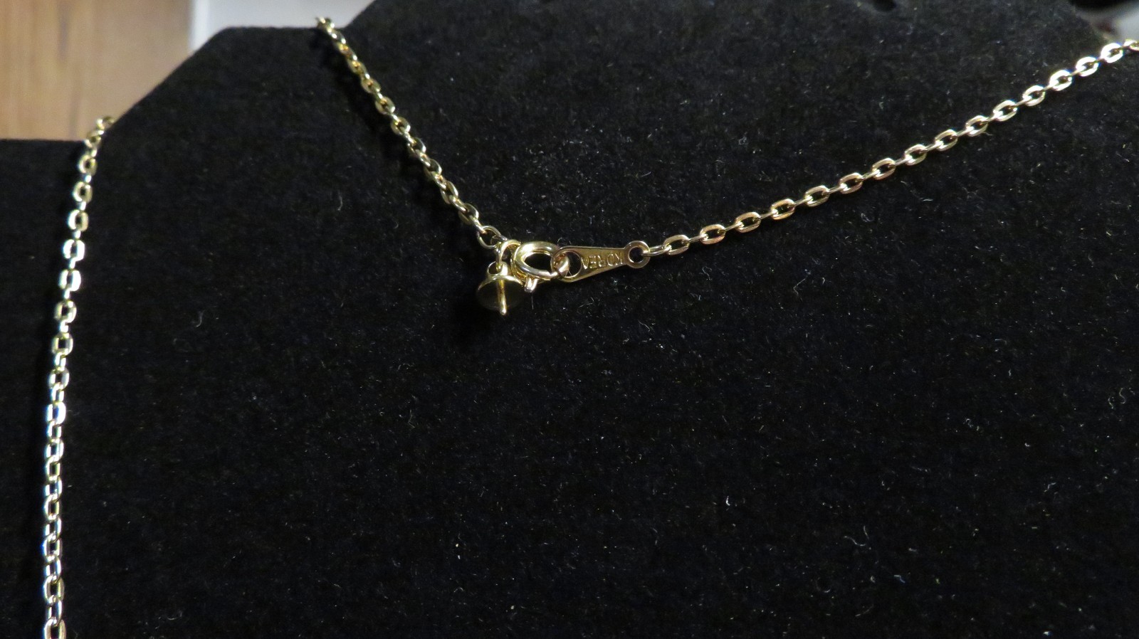 Gold Tone Rope Chain Necklace Metal Chain Style No Stone Korea Undated Era 18″