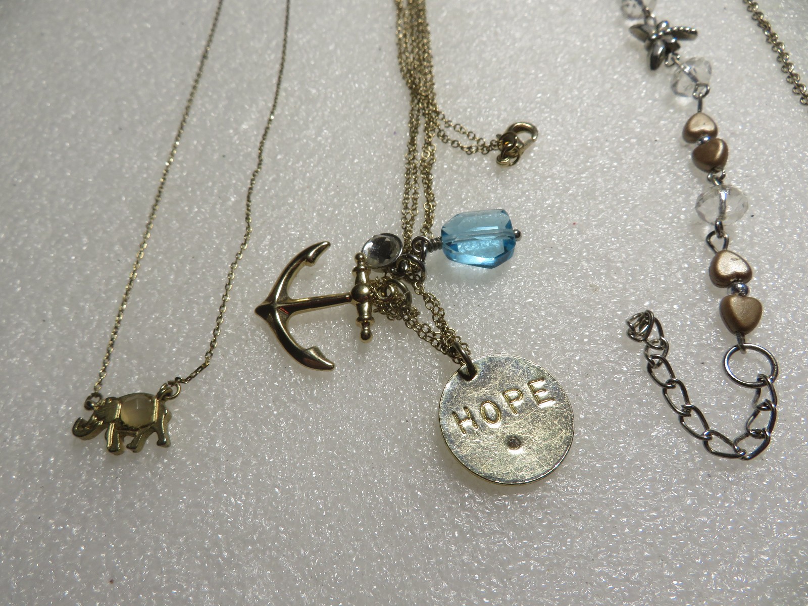 Lot of 8 Jewelry Necklaces Pendant Styles Vary Glod Tone