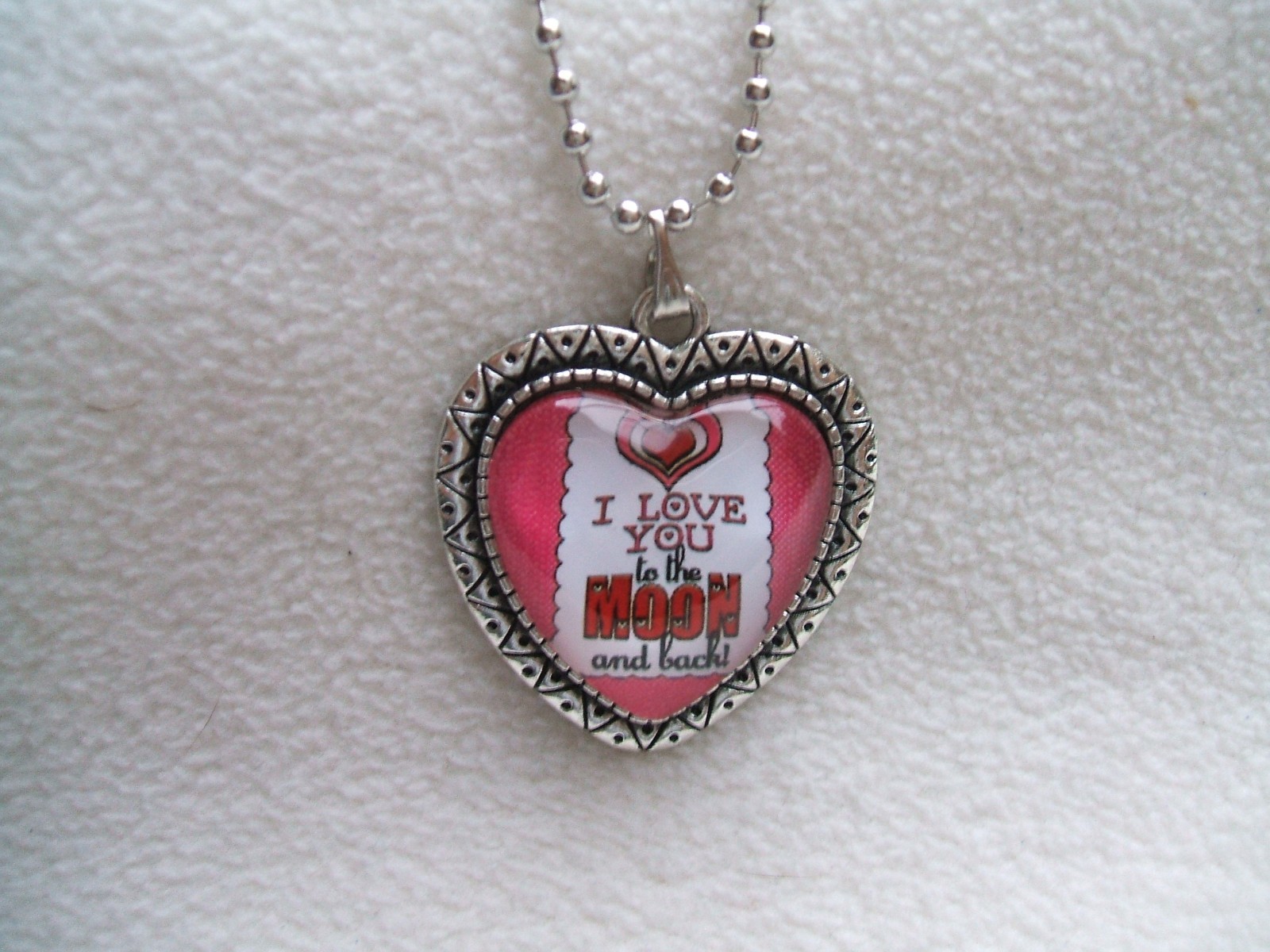 MOON & BACK PENDANT – HEART SHAPED GLASS CABOUCHON, 25″ ball chain (MBP4)