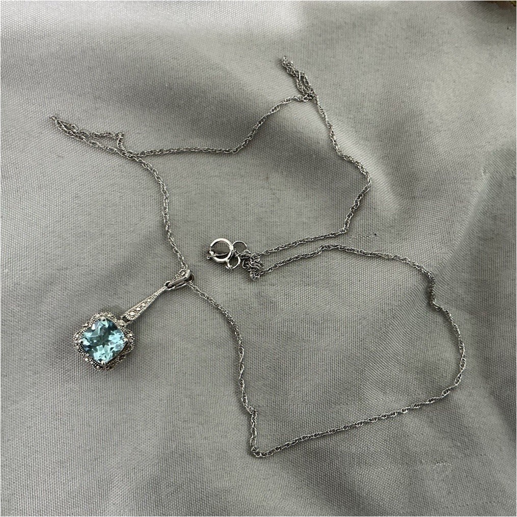 Stering Silver Blue Round Bezel Charm Pendant Necklace Spring Ring Closure