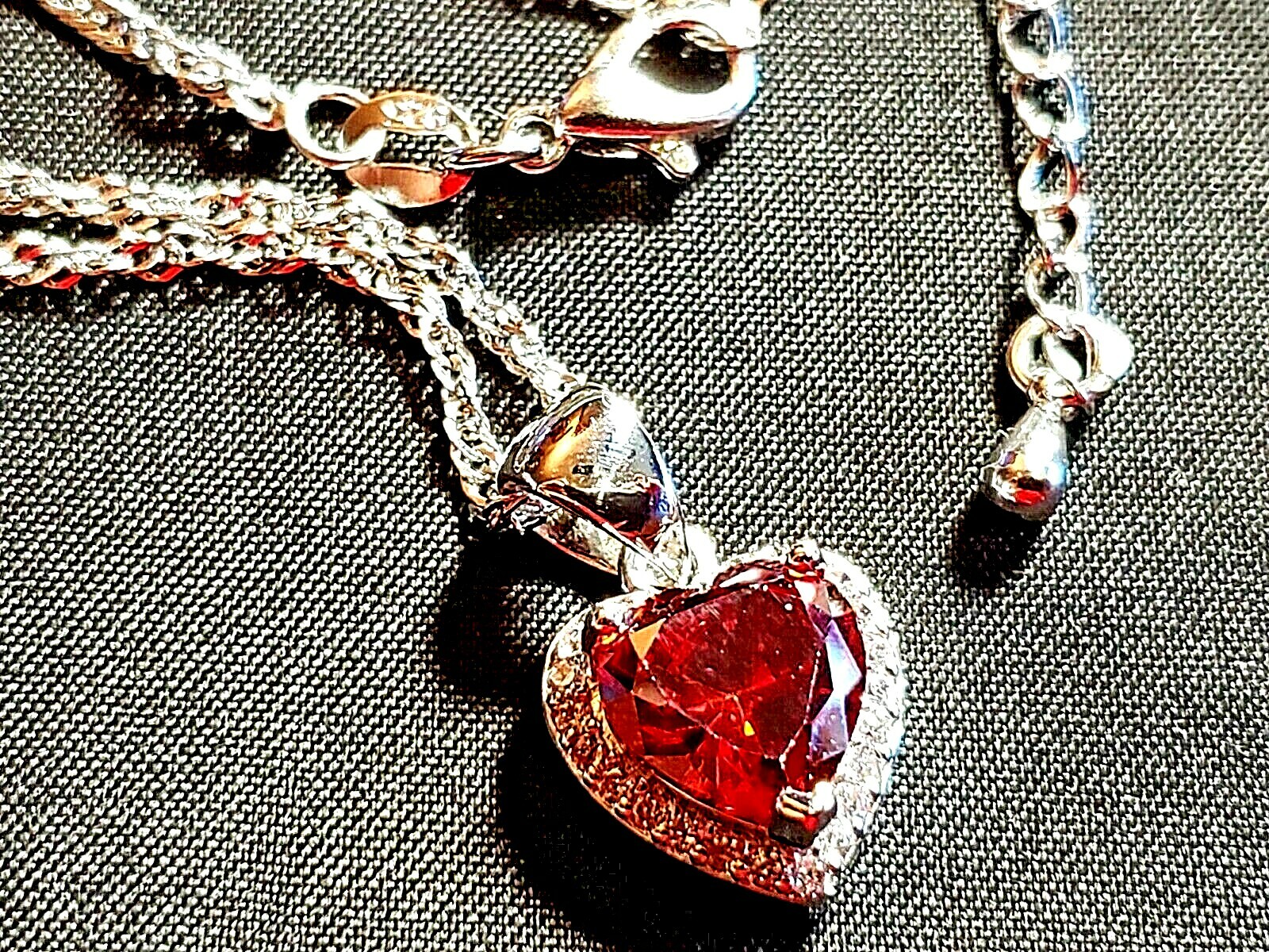 Valentine’s Da Gift/Birthday Necklace Red Heart Shape Pendant surround Crystals