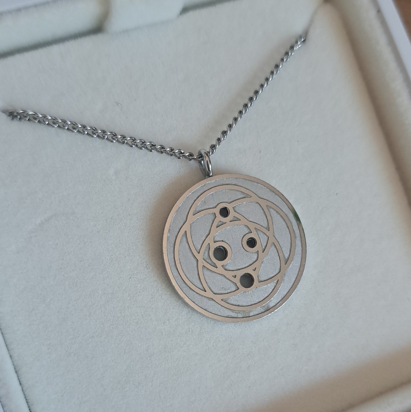 Harmoni Signed Silver Tone Round Charm Pendant Necklace