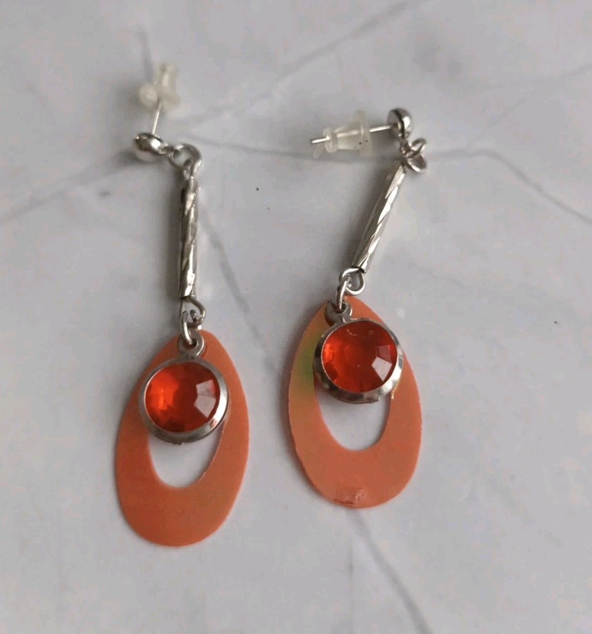 Necklace & Earrings Set Silver Tone Red Open Teardrops and Rhinestones 20-23″