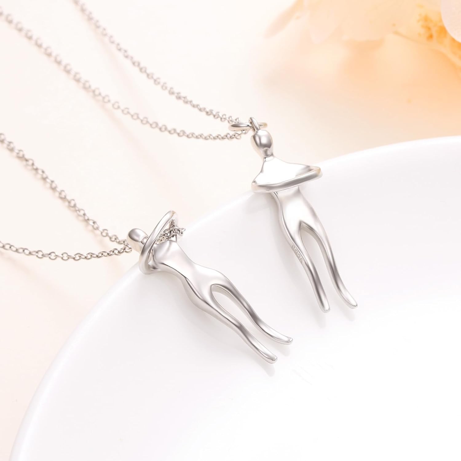 Hug Couple Necklace 925 Sterling Silver Hugging Anniversary Jewelry Gift Him Her