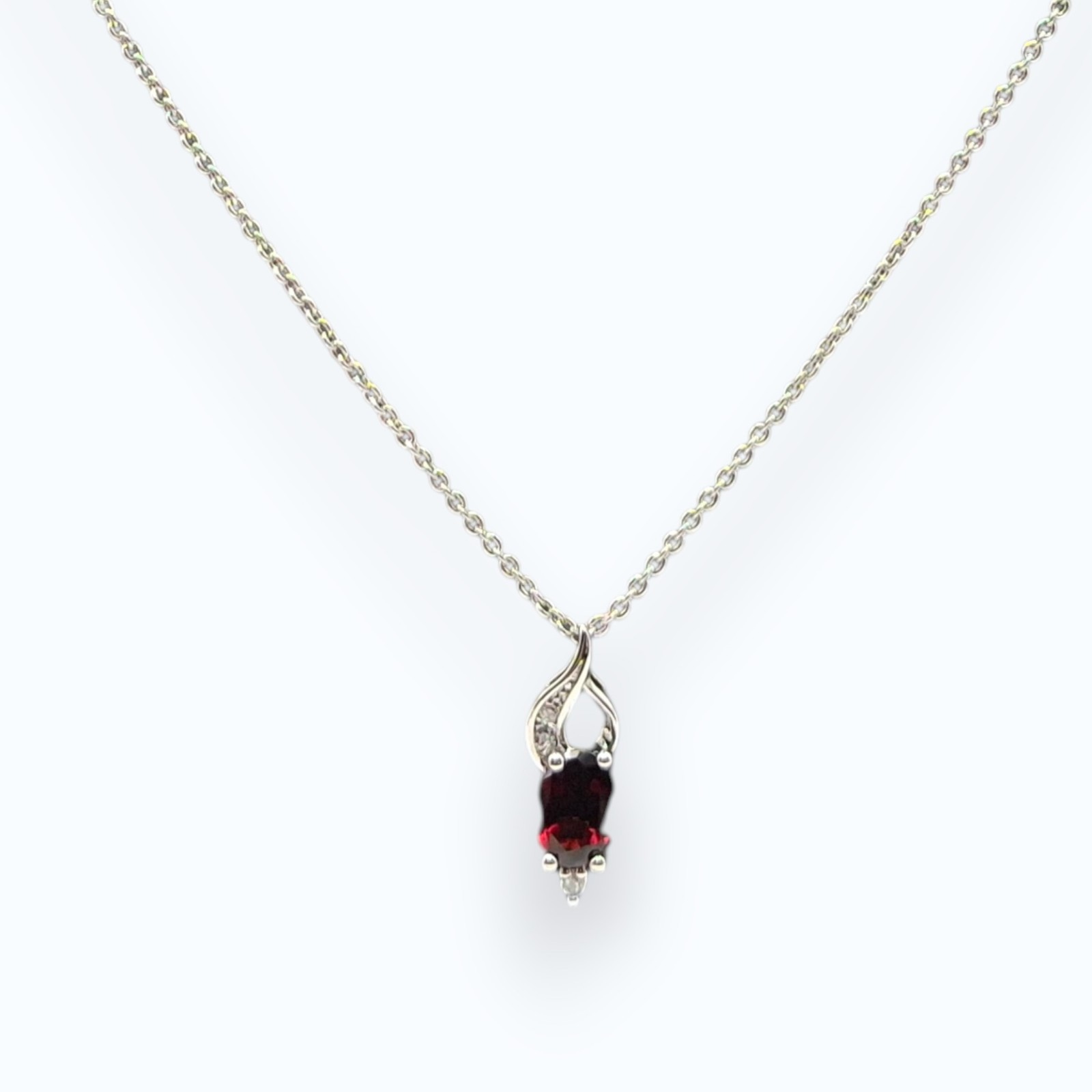 Avon Red Crystal Pendant Necklace Silver Tone Vintage Dainty 46cm