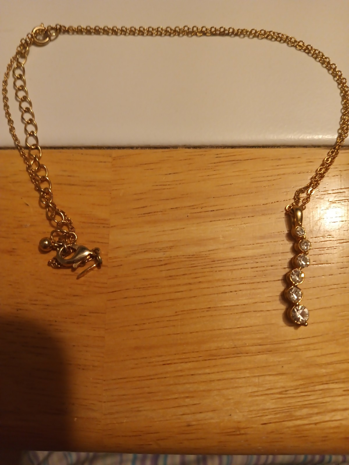 Necklace With Diamonds In It