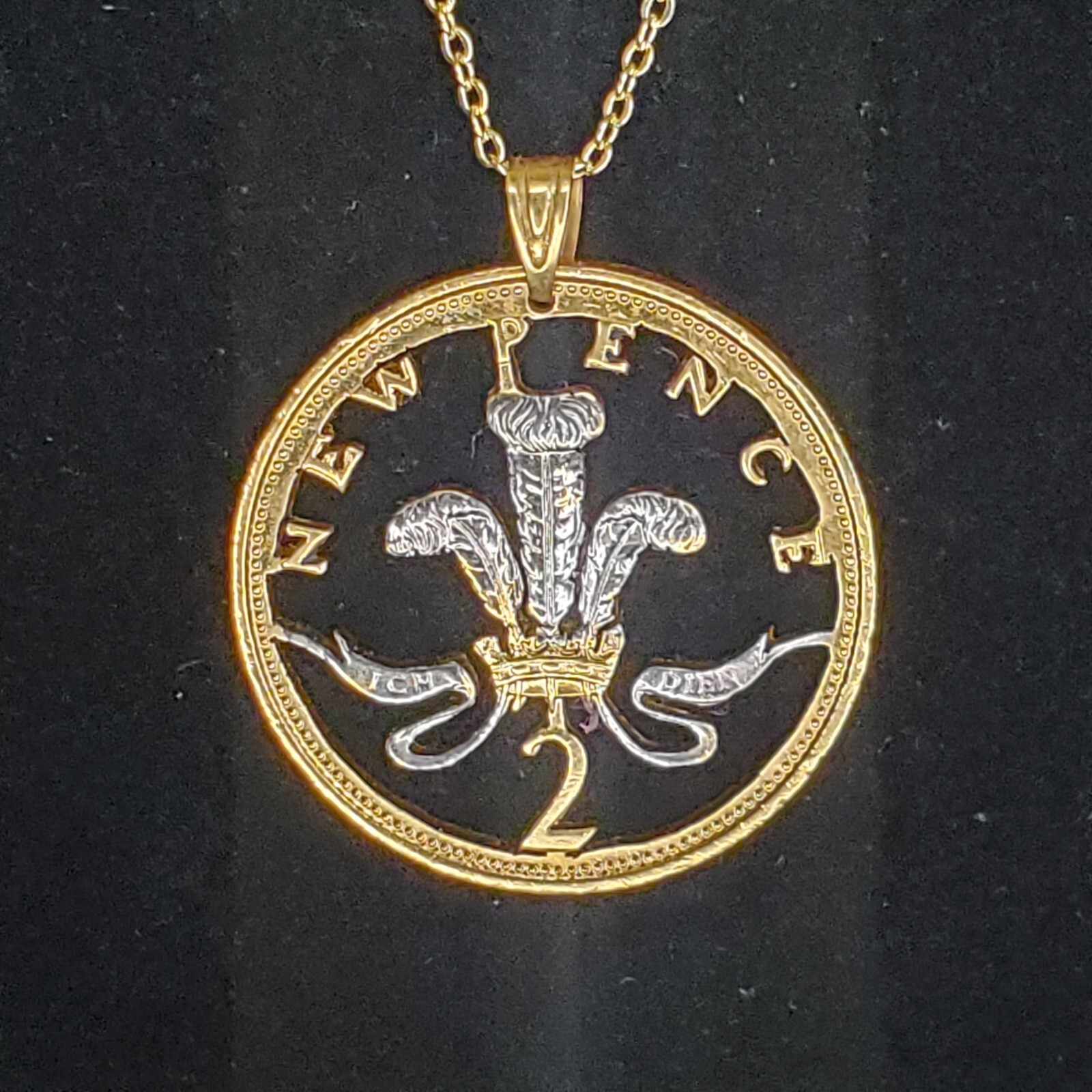 United Kingdom UK 2 New Pence Hand Cut Coin Pendant Gold Plated Necklace