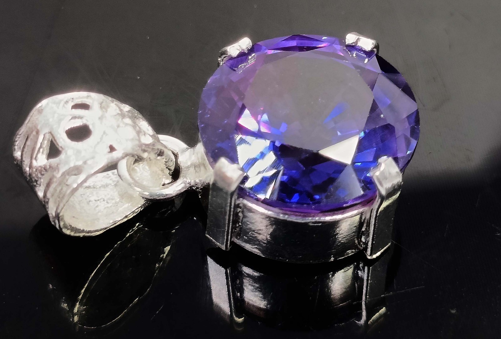 Natural 26 Ct Purple Alexandrite Round Cut EGL 925 Silver Pendant Certified 6AHN