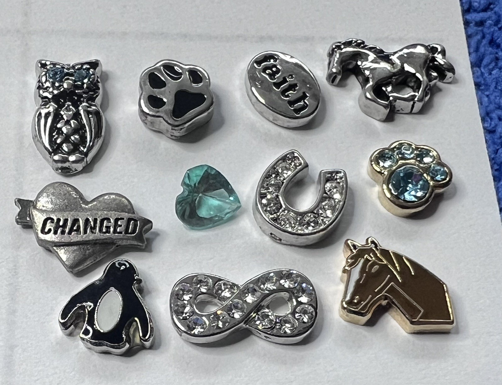 Origami Owl Living Locket Legacy Round Silver Hinged w/ Set of 11 Charms Lot
