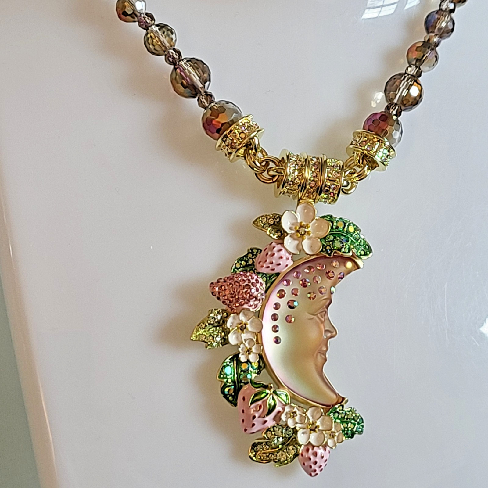 Belle Of The Ball Beaded Mystic Goddess Moon Shadow Strawberry Mag Necklace GT