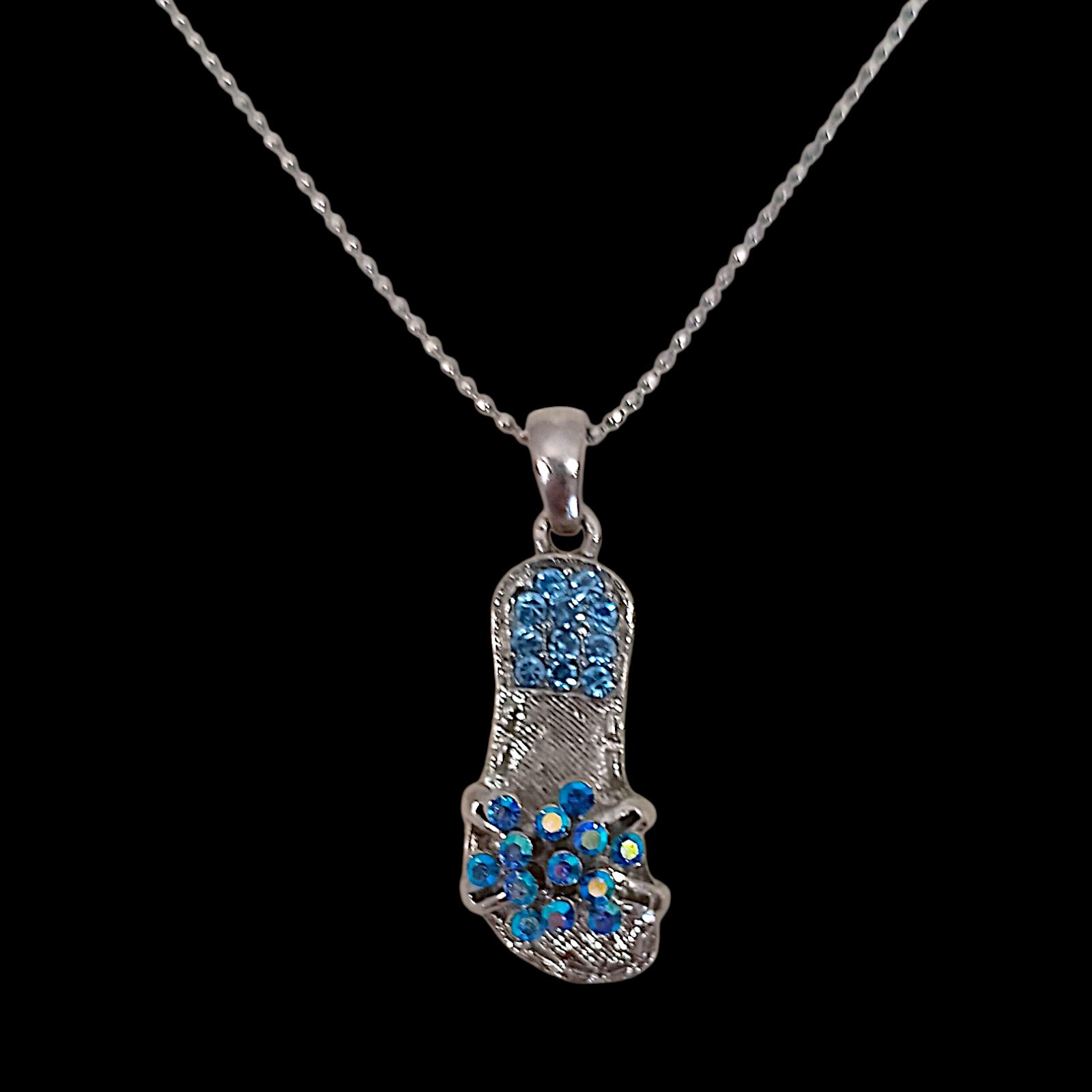 Vtg Blue Rhinestone Flip Flop Pendant Necklace Beach Coastal Y2K Silver Tone