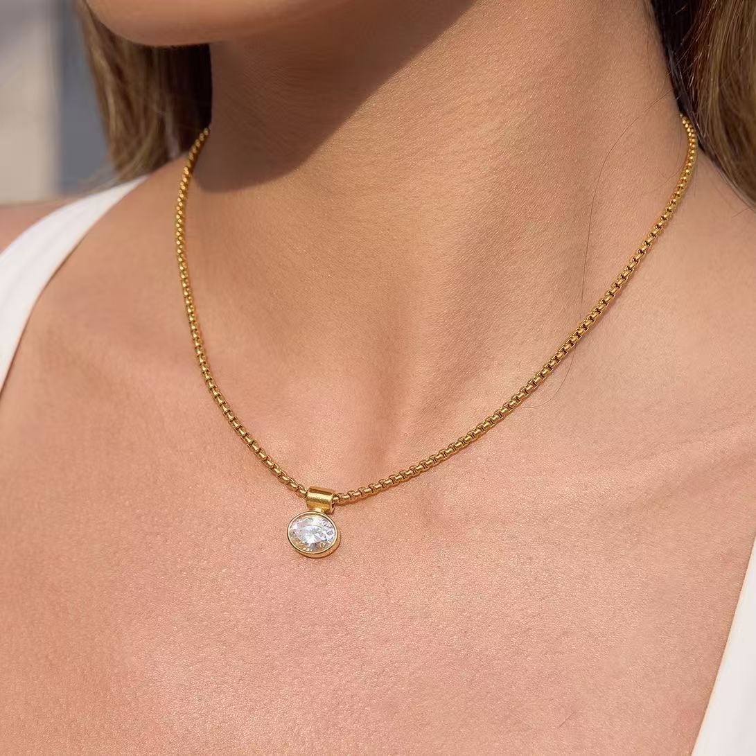 Fashion Woman 18K Gold Plated Oval CZ Pendant Necklace Anti-tarnish
