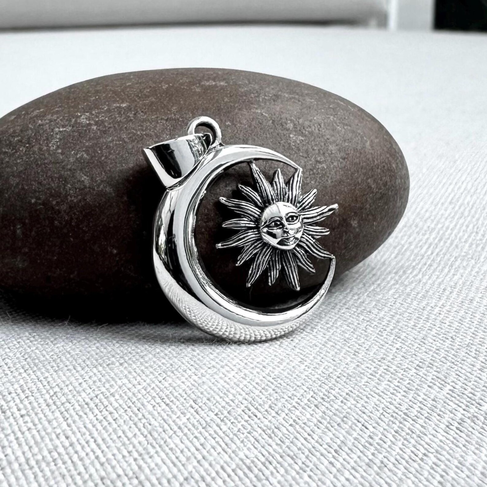 Handcrafted 925 Sterling Silver Sun Moon Celtic Crescent Pendant/Necklace