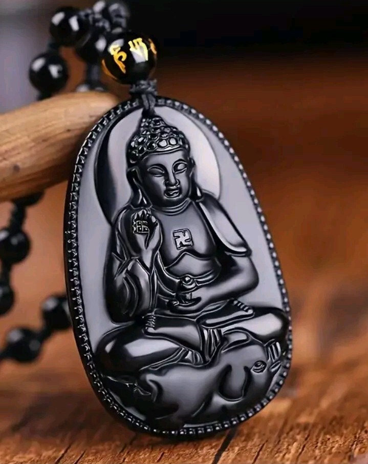Collar Con Talismán Buda Amuleto De La Suerte Protección Hecho De Obsidiana