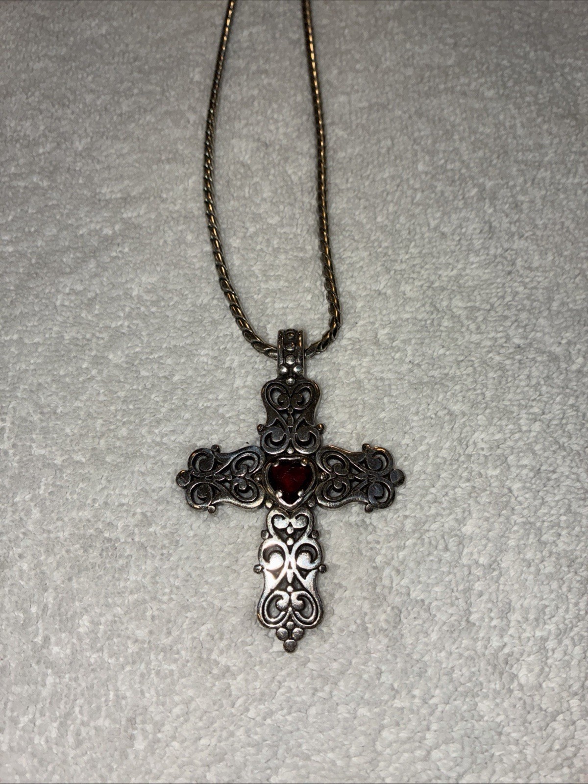 Beautiful BRIGHTON SILVER 13-1/2”ENDLESS LOVE CROSS NECKLACE RED CRYSTAL HEART