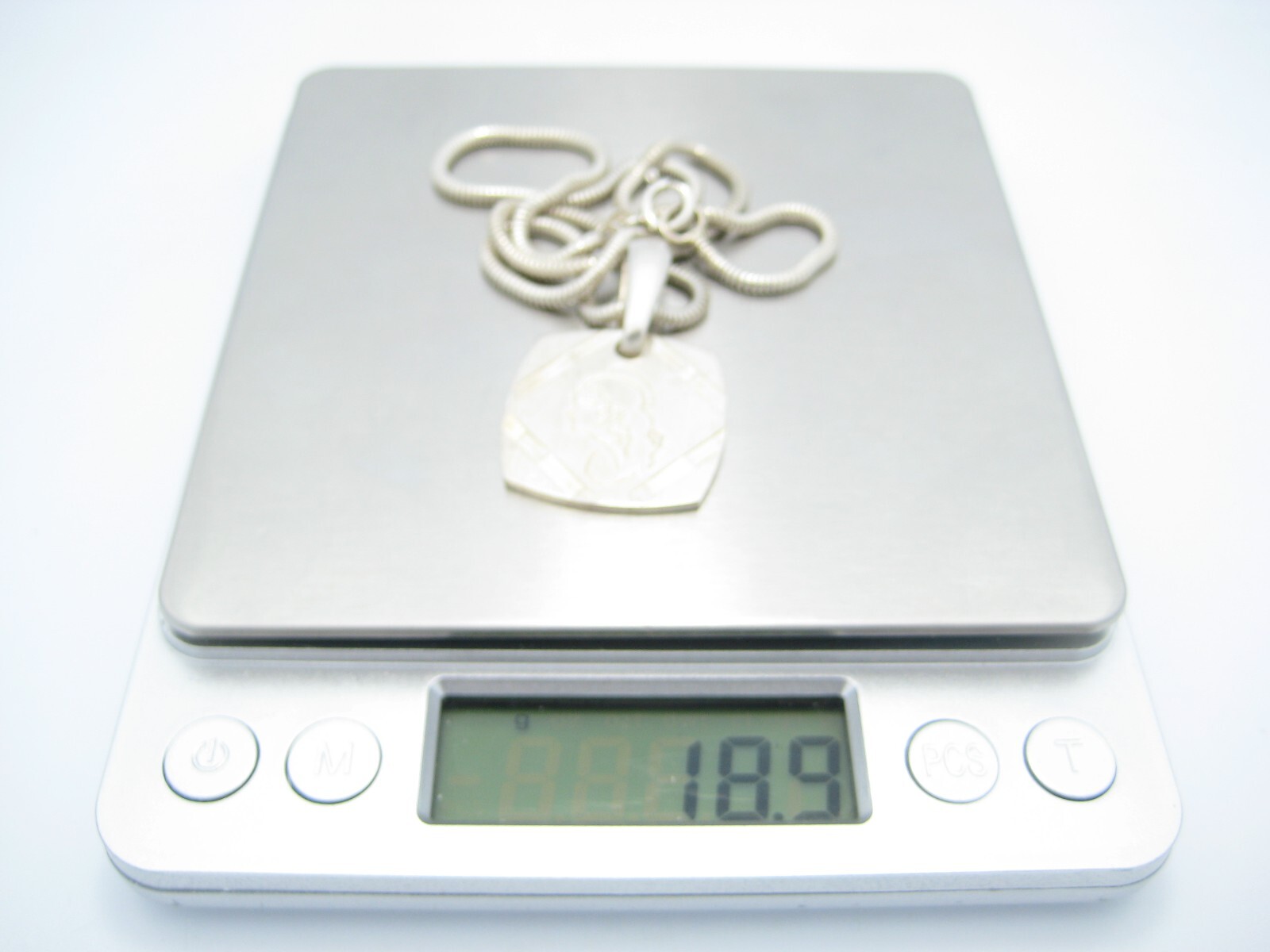150 AR 800 Silver 2.2mm Snake Lady Figure Pendant Chain Link Necklace 16″