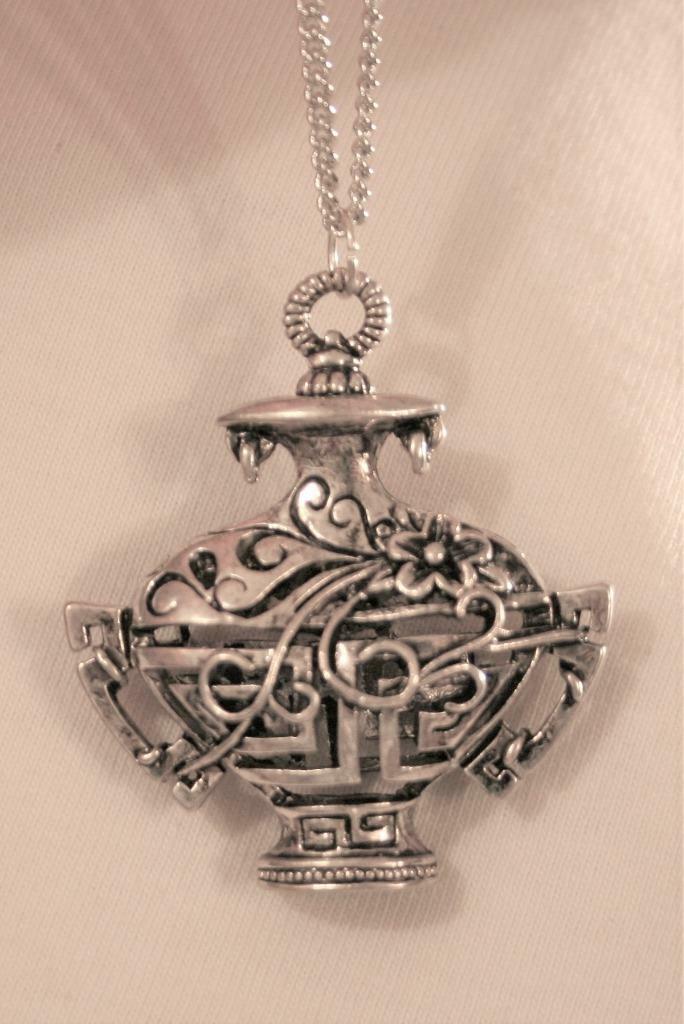 Handsome Sculpted Openwork Handled Urn Vase Teapot Silvertone Pendant Necklace