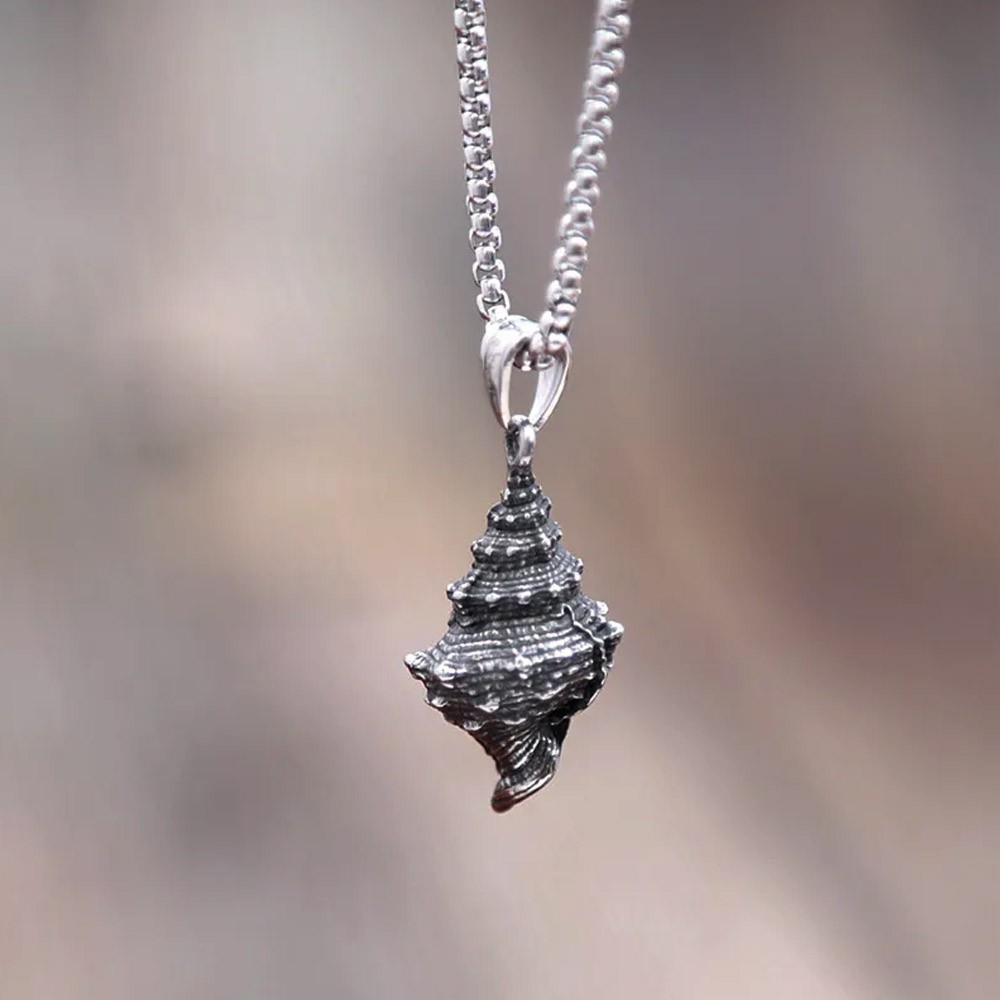 Unique Stainless Steel Seashells Conch Pendant Necklace Punk Sea Shell Necklace