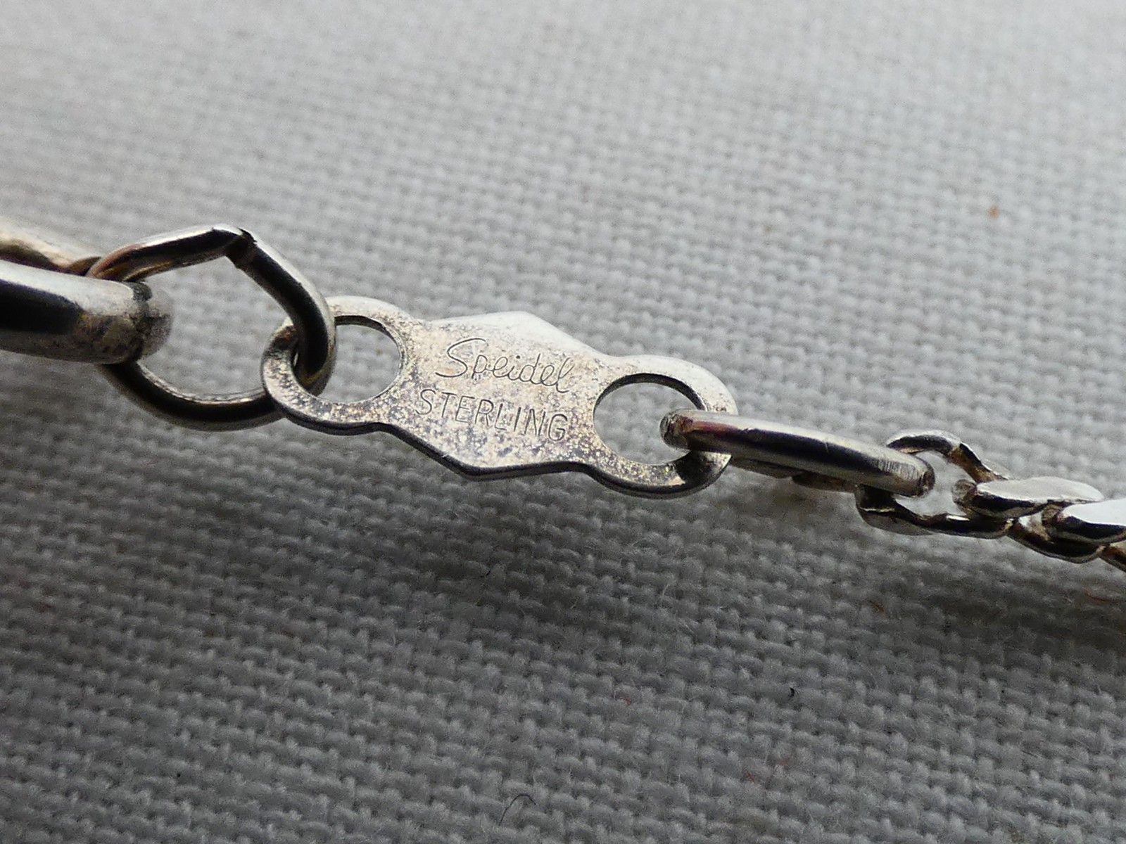 Estate Sterling Silver 18″ Fine 2mm Necklace DO-19