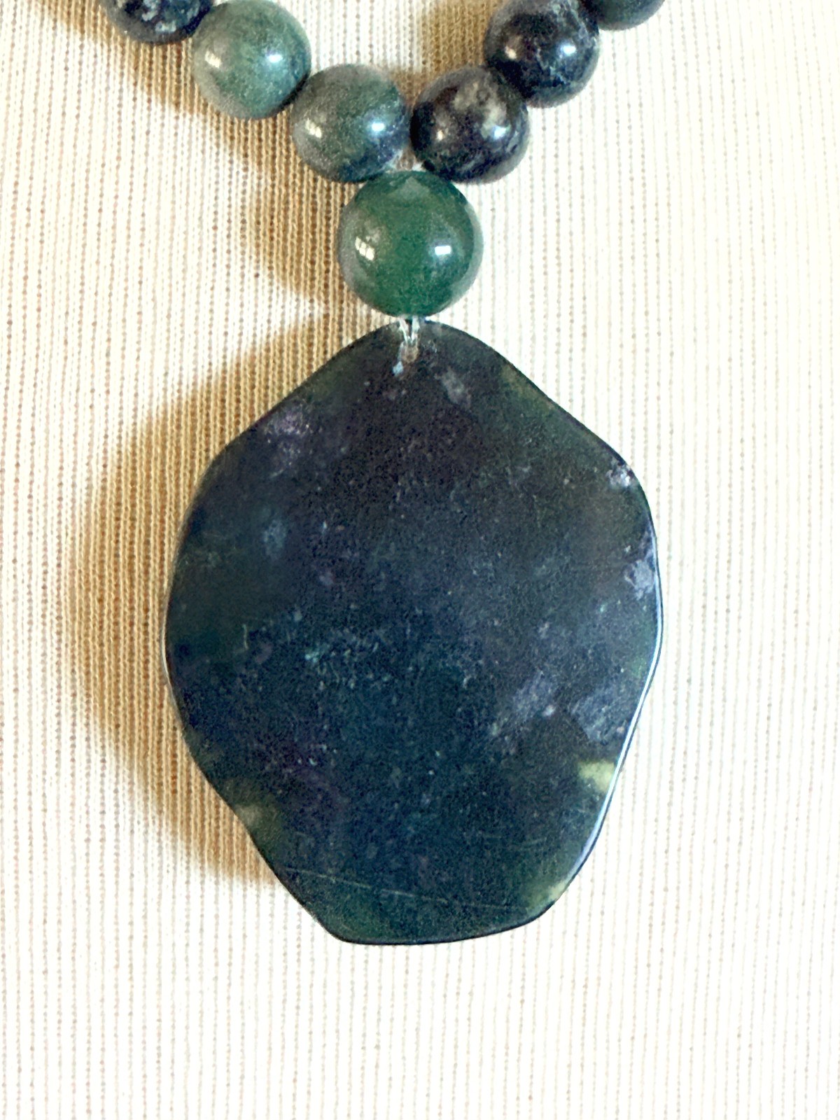 Chinese Guanyin necklace jadeite green black pendant jade unisex beaded China