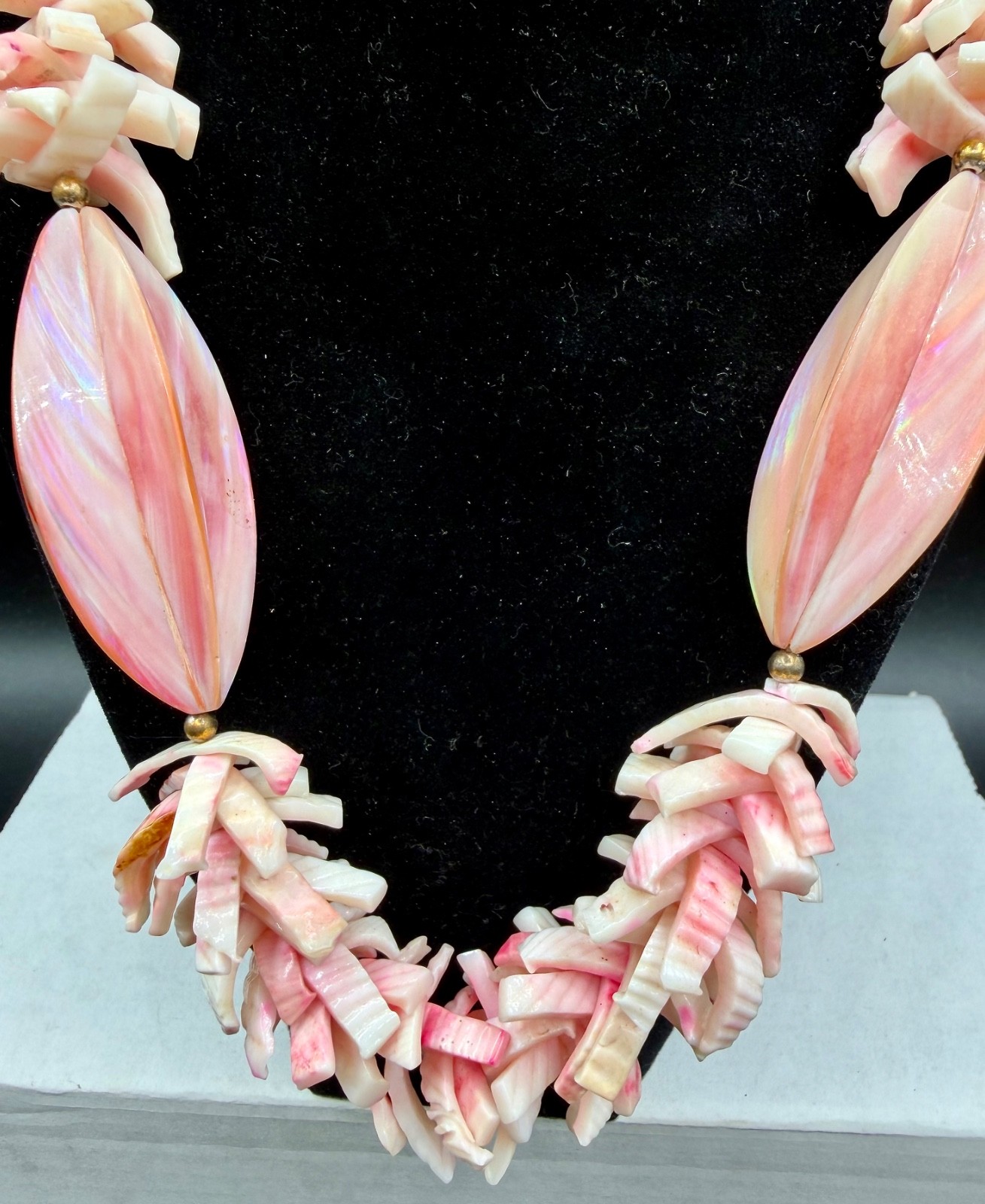 Vintage Pink Queen Conch Shell Statement Necklace Chunky Boho Heishi 1970s 26″