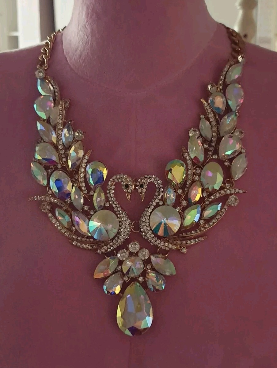 Art Deco Style Diamante Crystals Swan Necklace & Earrings Occasion Wear Set