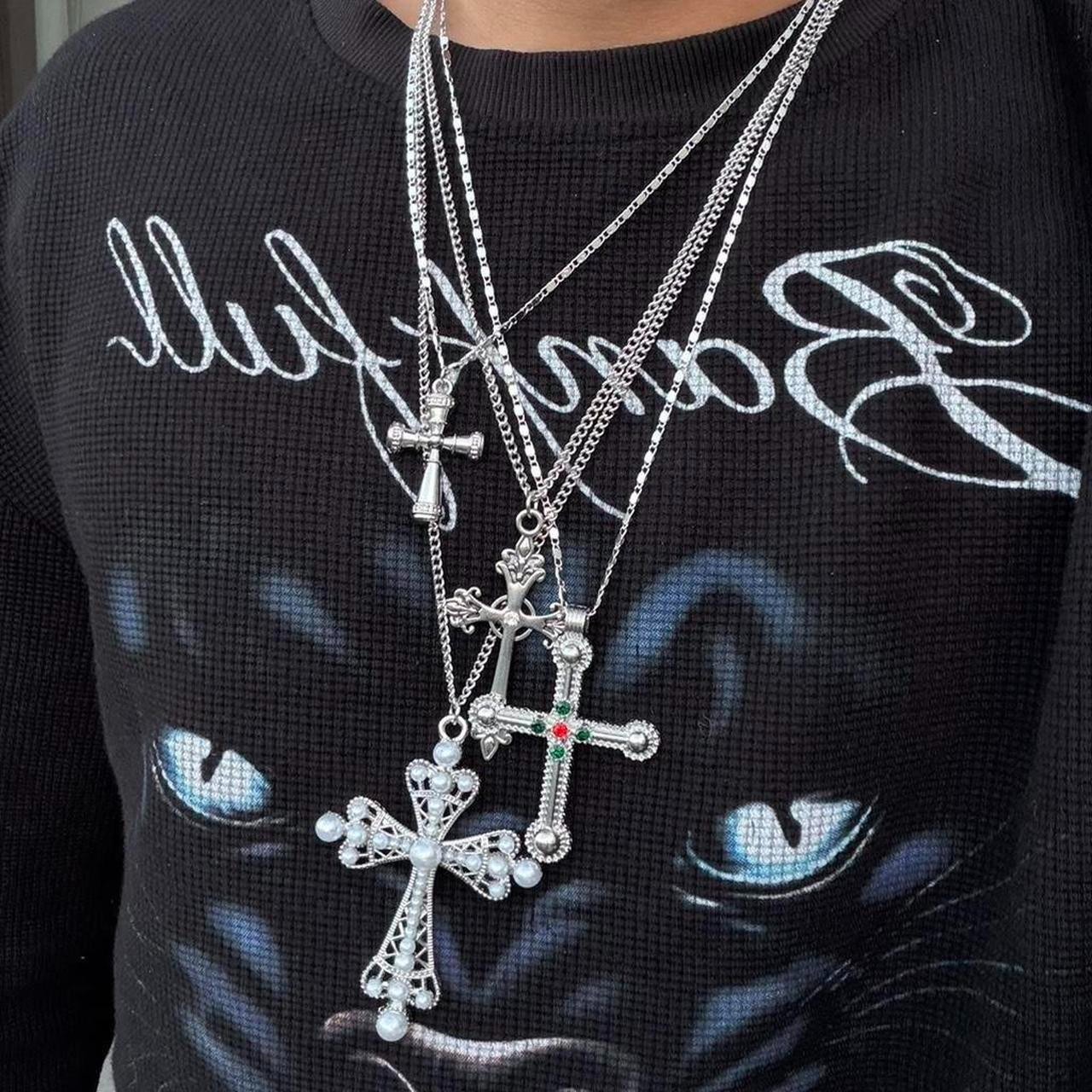 Hip-hop pearl cross pendant necklace with a metallic-finish chain. 4pc