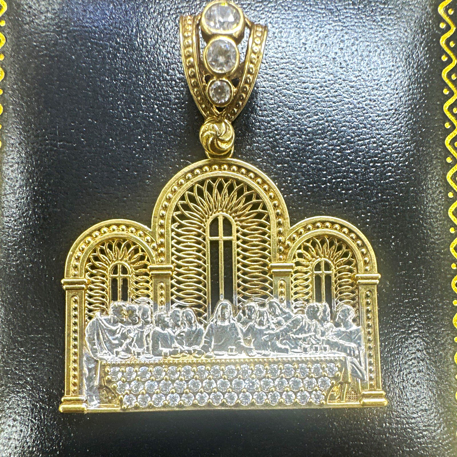10k solid Yellow Gold Religious Pendant Round White CZ Bezel, prong setting
