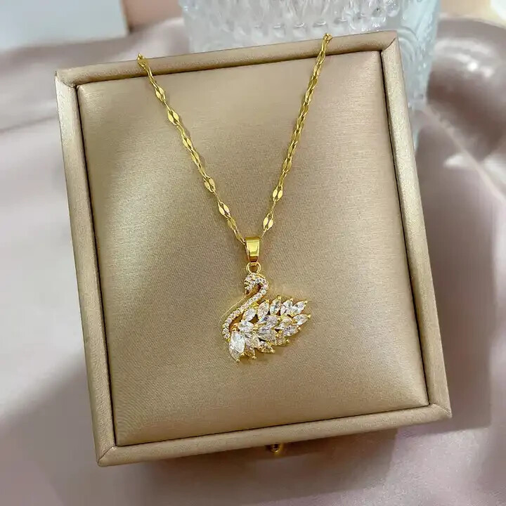 Gold Chain Crystal Swan Pendant Necklace – Beautiful, Sparkle, Great Gift
