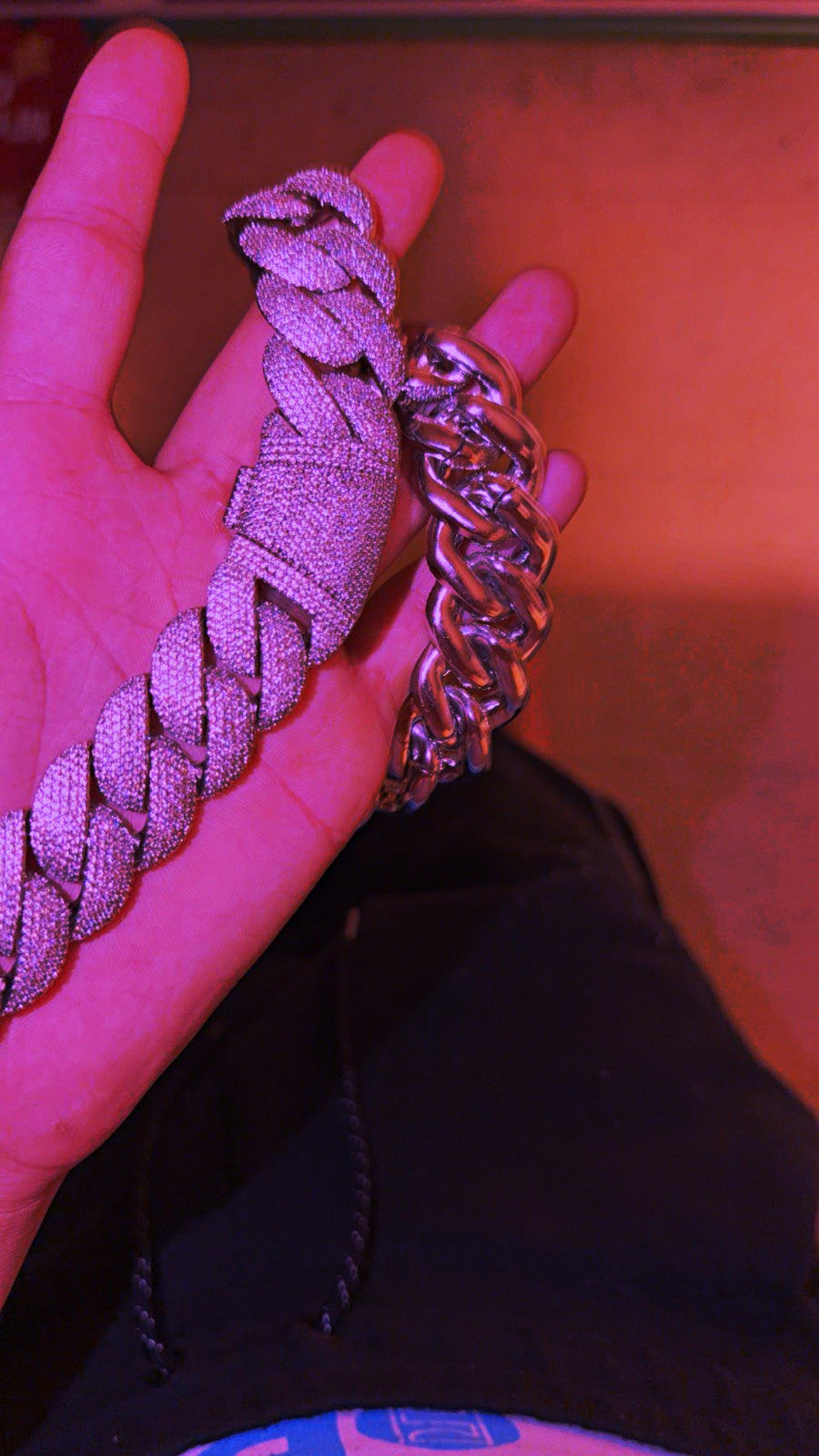 Lil Yachtys custom 22mm Cuban chain from his recent 2023 “Field Trip Tour”