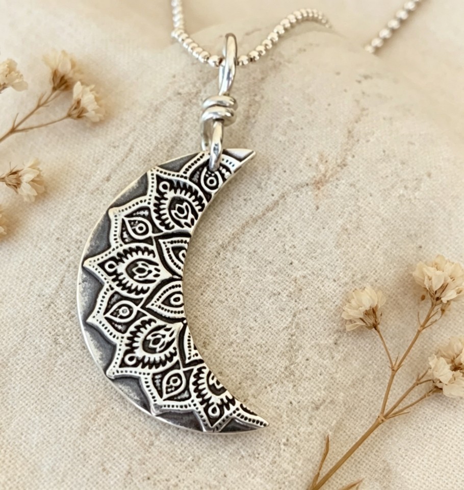 Silver Plated Carved Floral Crescent Pendant Boho Tiny Ball Chain Necklace